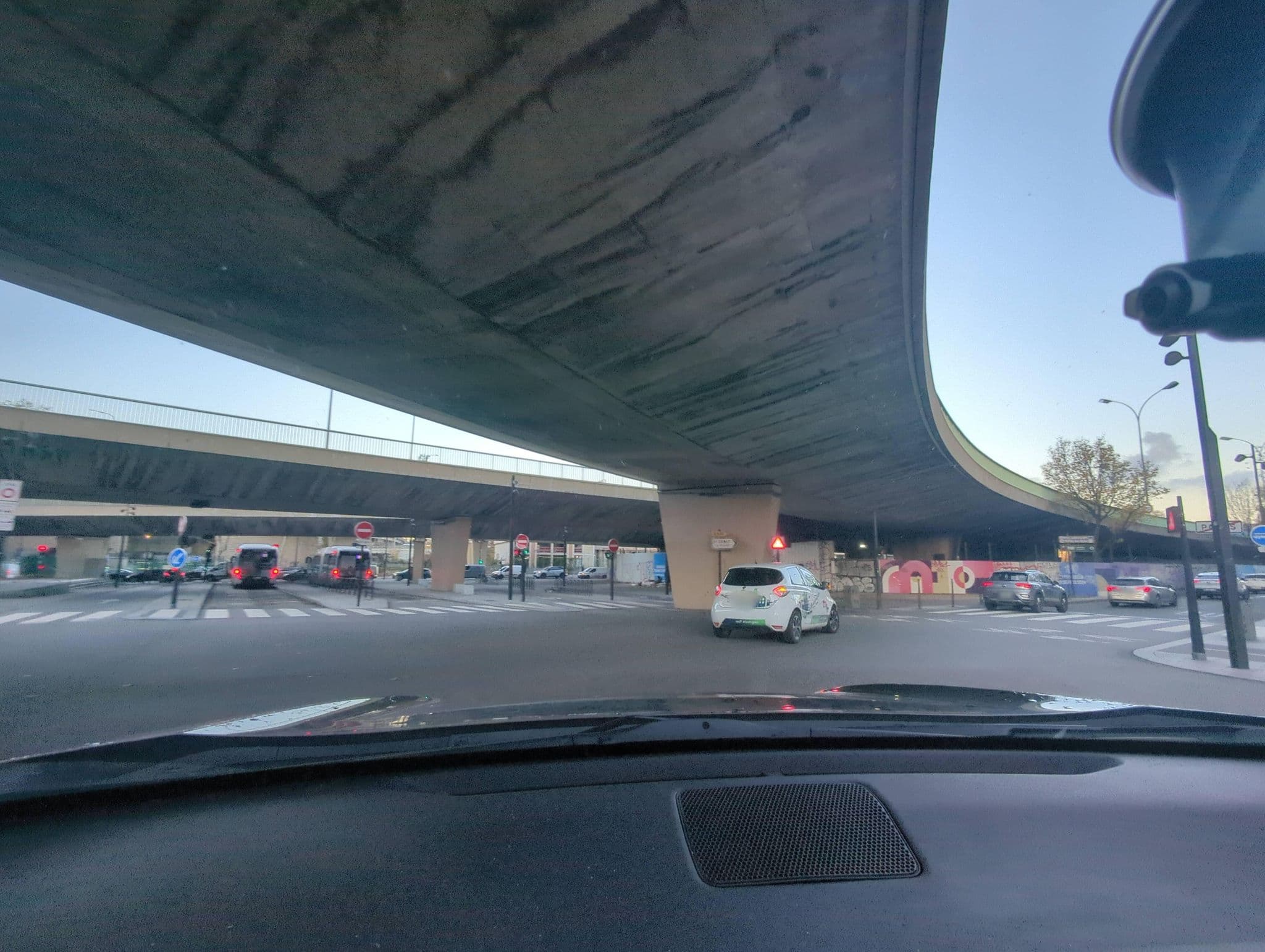 Street view near Novotel Porte de la Chapelle, Plaine 3 — © Cryptophil (CC BY-SA · Mapillary)