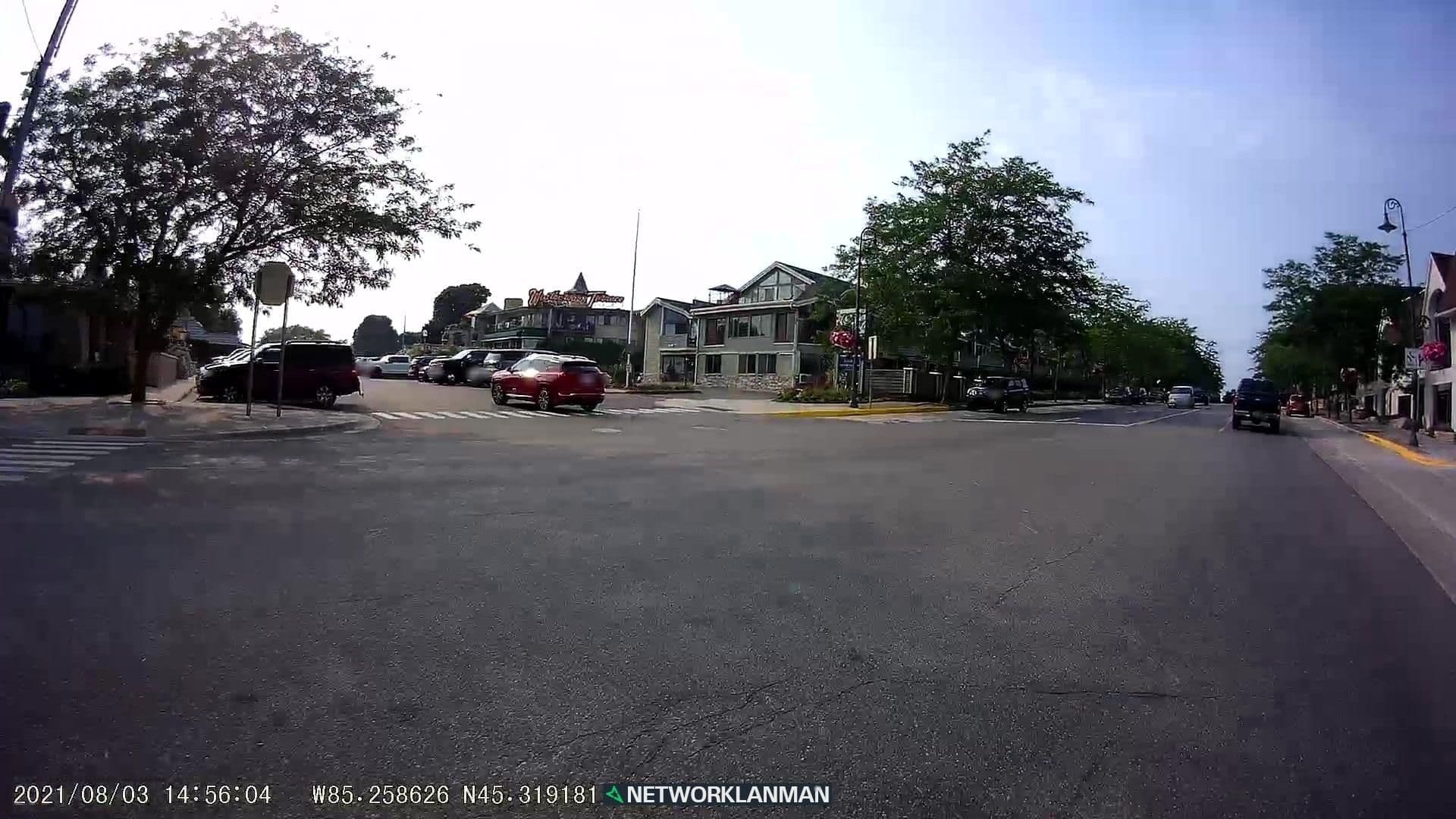Street view near Jorgy’s Jacuzzi Suite, Charlevoix — © networklanman (CC BY-SA · Mapillary)