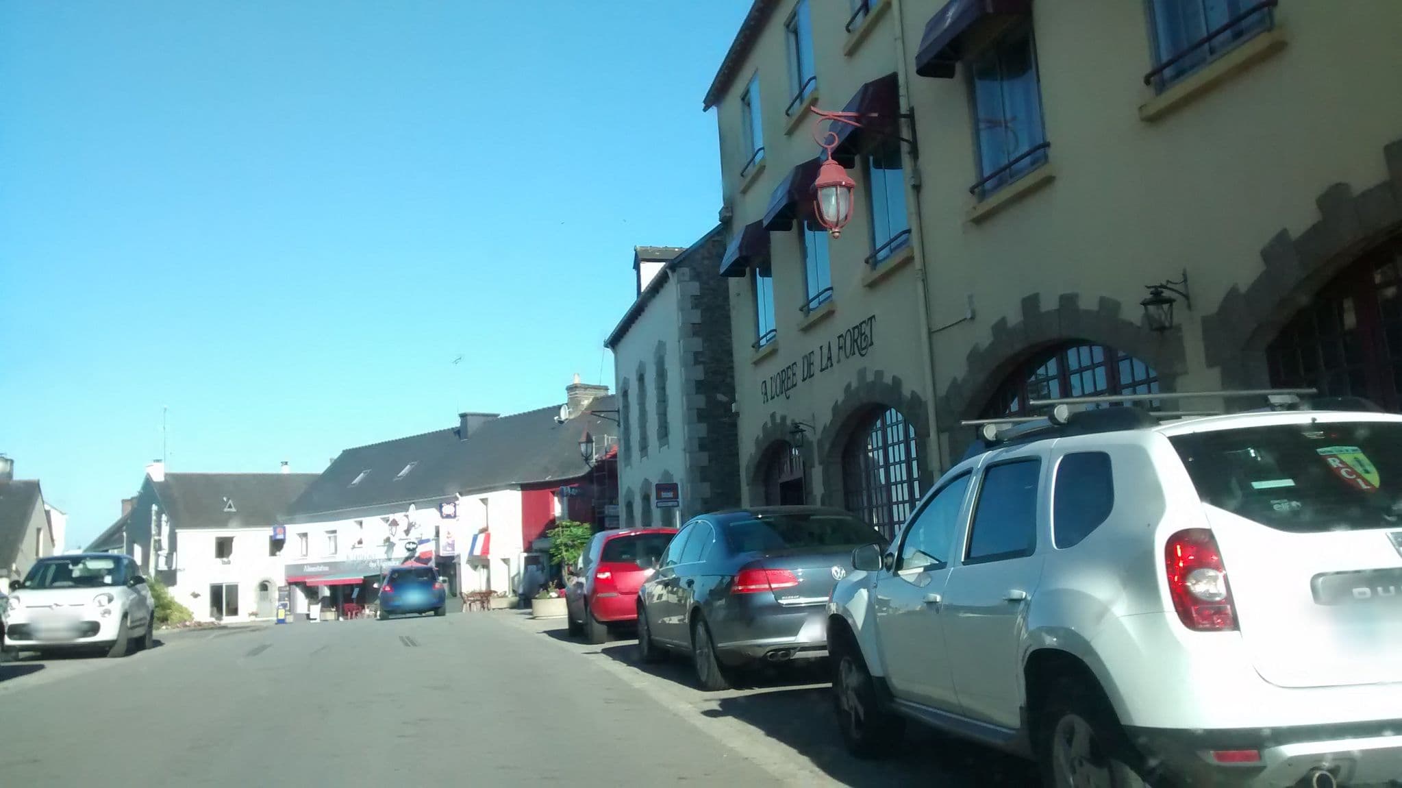 Street view near À l'Orée de la Forêt - Hôtel Restaurant, Campénéac — © mgageo (CC BY-SA · Mapillary)