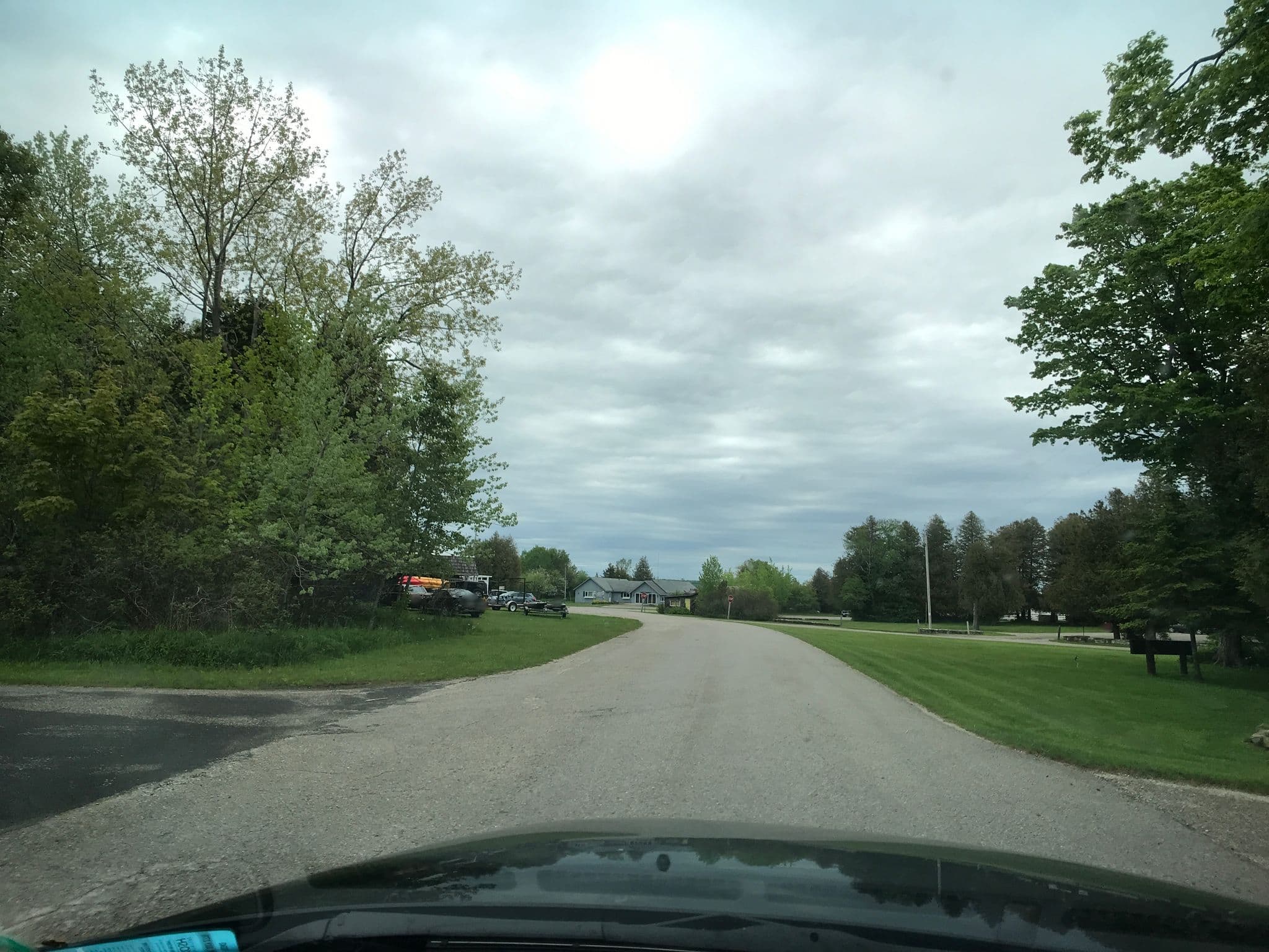 Street view near Cedar Point Inn, Escanaba — © theman (CC BY-SA · Mapillary)