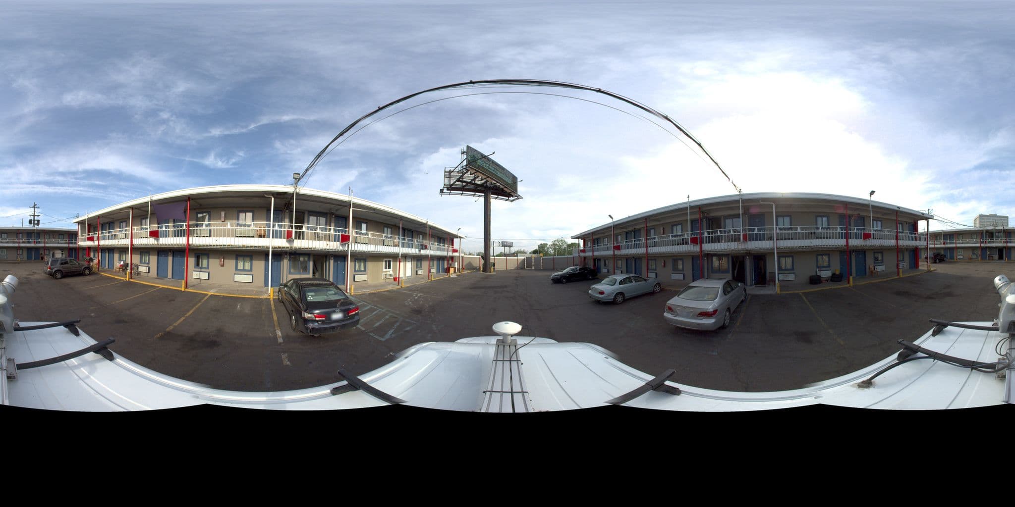 Street view near Cranbrook Motel, Southfield — © codgis (CC BY-SA · Mapillary)