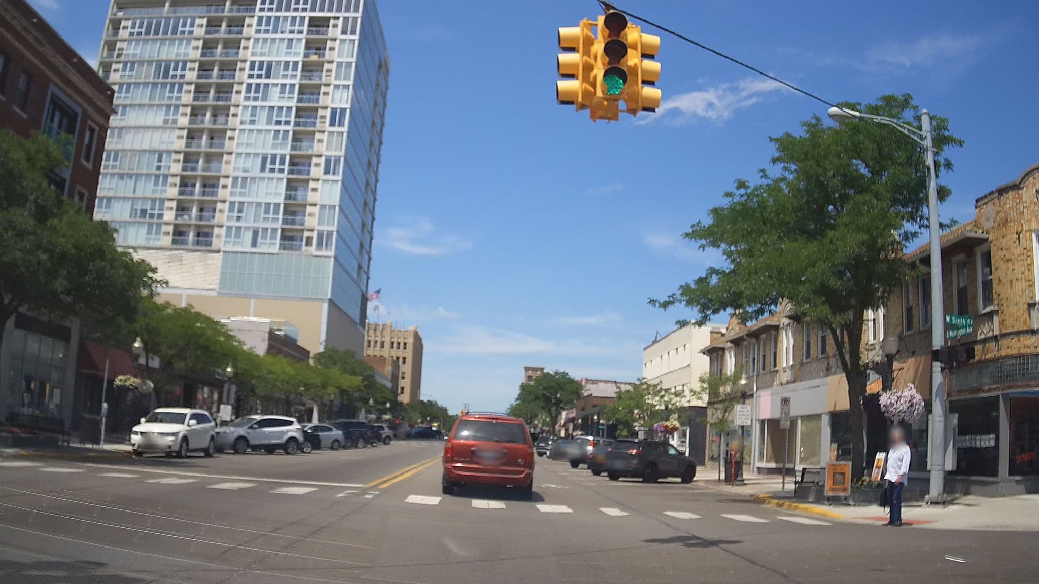 Street view near Urbane Farnum, Royal Oak — © markscalf (CC BY-SA · Mapillary)