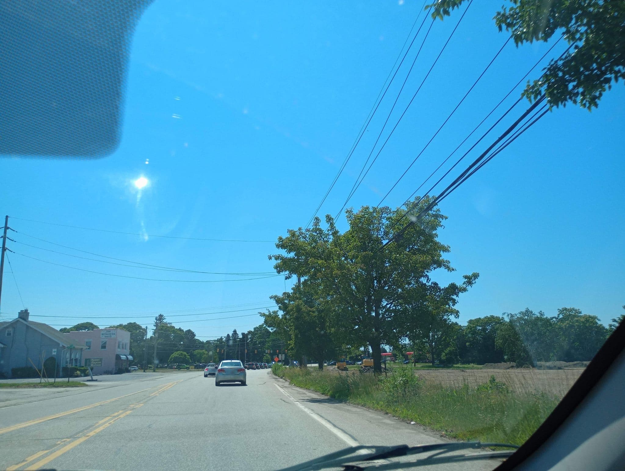 Street view near Clarion Hotel Lake Erie, Erie — © longhorn256 (CC BY-SA · Mapillary)
