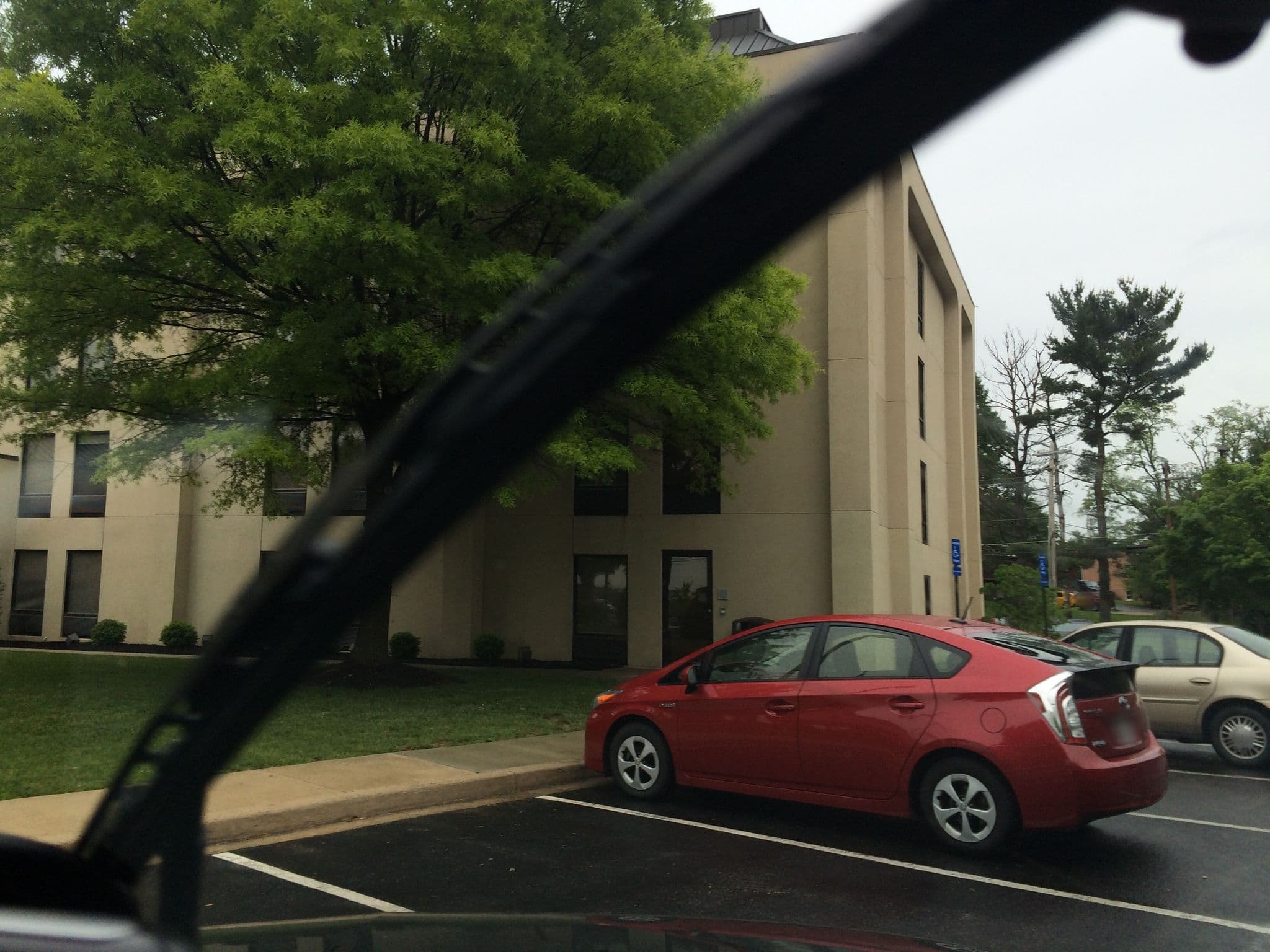 Street view near Hampton Inn by Hilton, Robinwood — © anavz (CC BY-SA · Mapillary)
