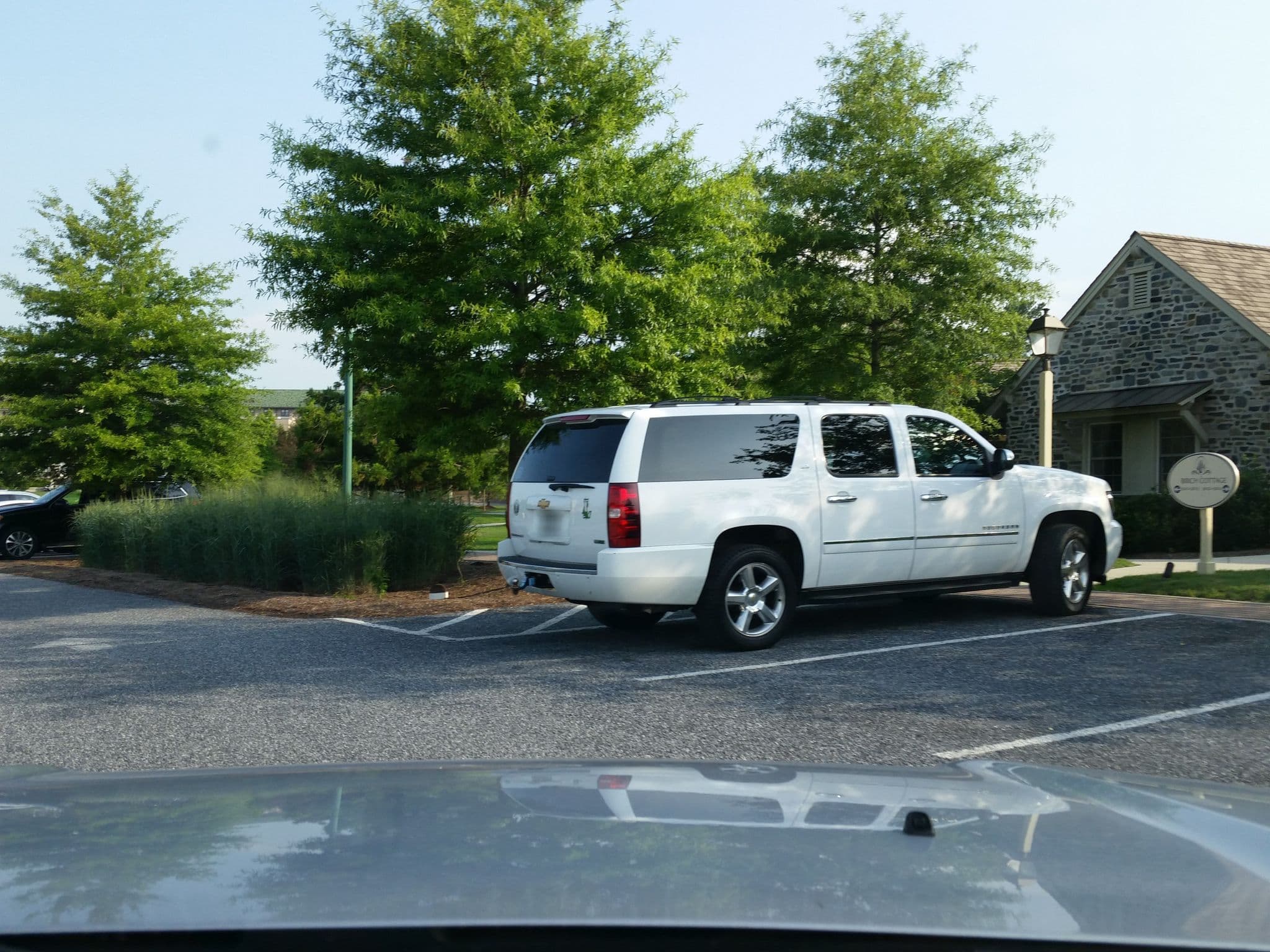 Street view near Birch Cottage, Hershey — © dgearhart (CC BY-SA · Mapillary)