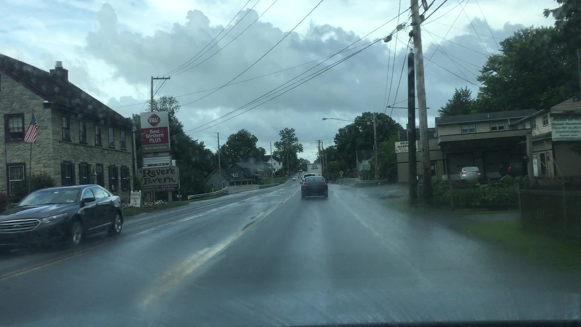 Street view near Revere Tavern, Intercourse — © lvl5 (CC BY-SA · Mapillary)