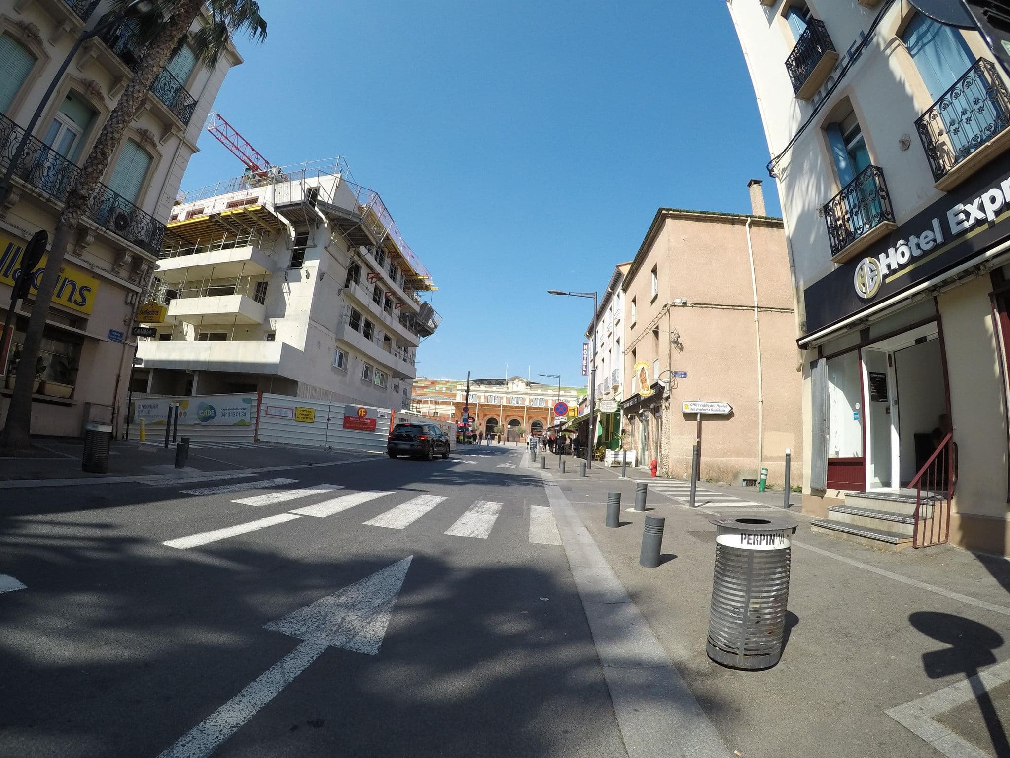 Street view near Hôtel l'Express, Perpignan — © ray66 (CC BY-SA · Mapillary)