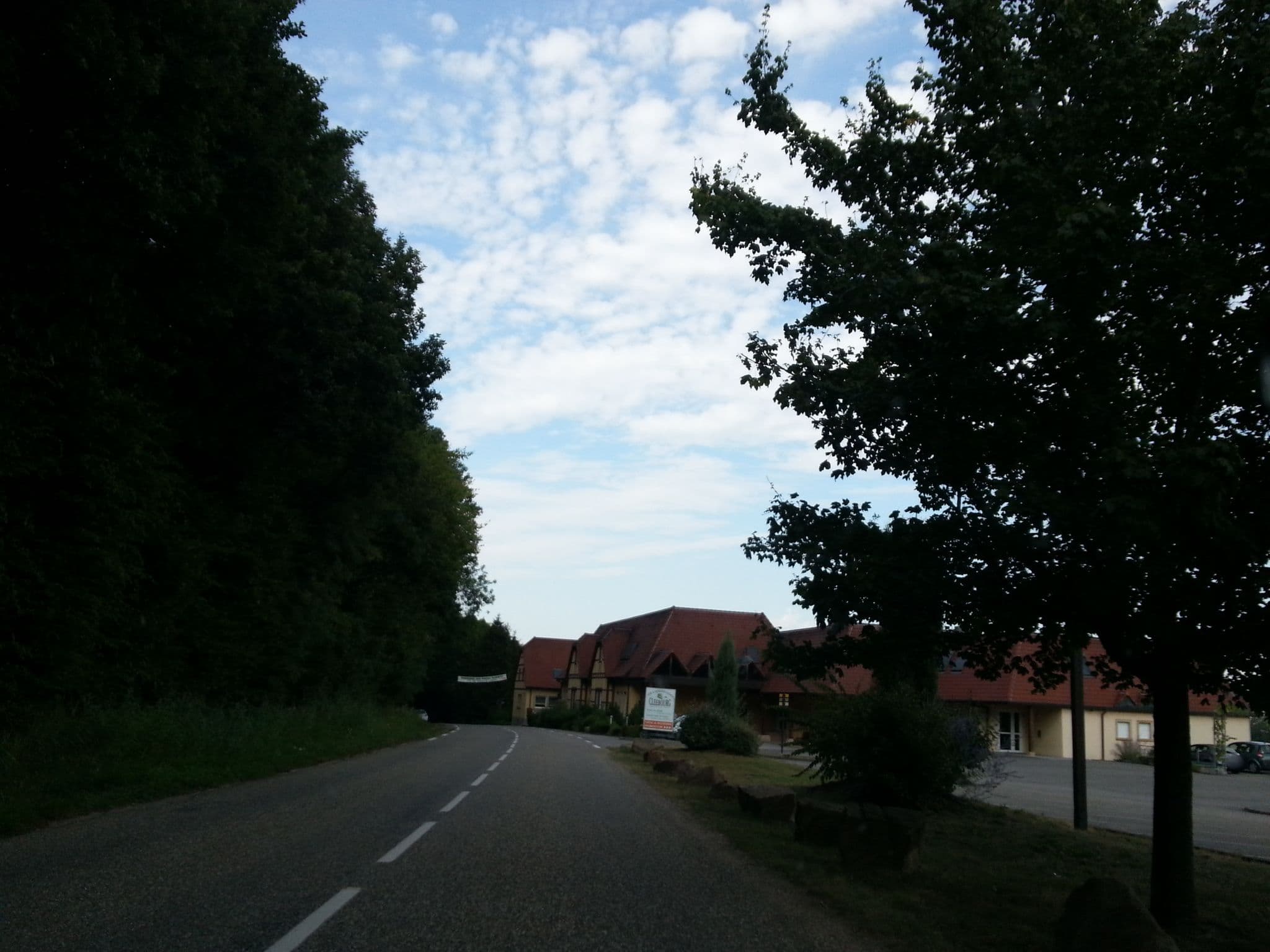Street view near Aire Cave Vinicole de Cleebourg, Wissembourg — © it_s_so_funny (CC BY-SA · Mapillary)