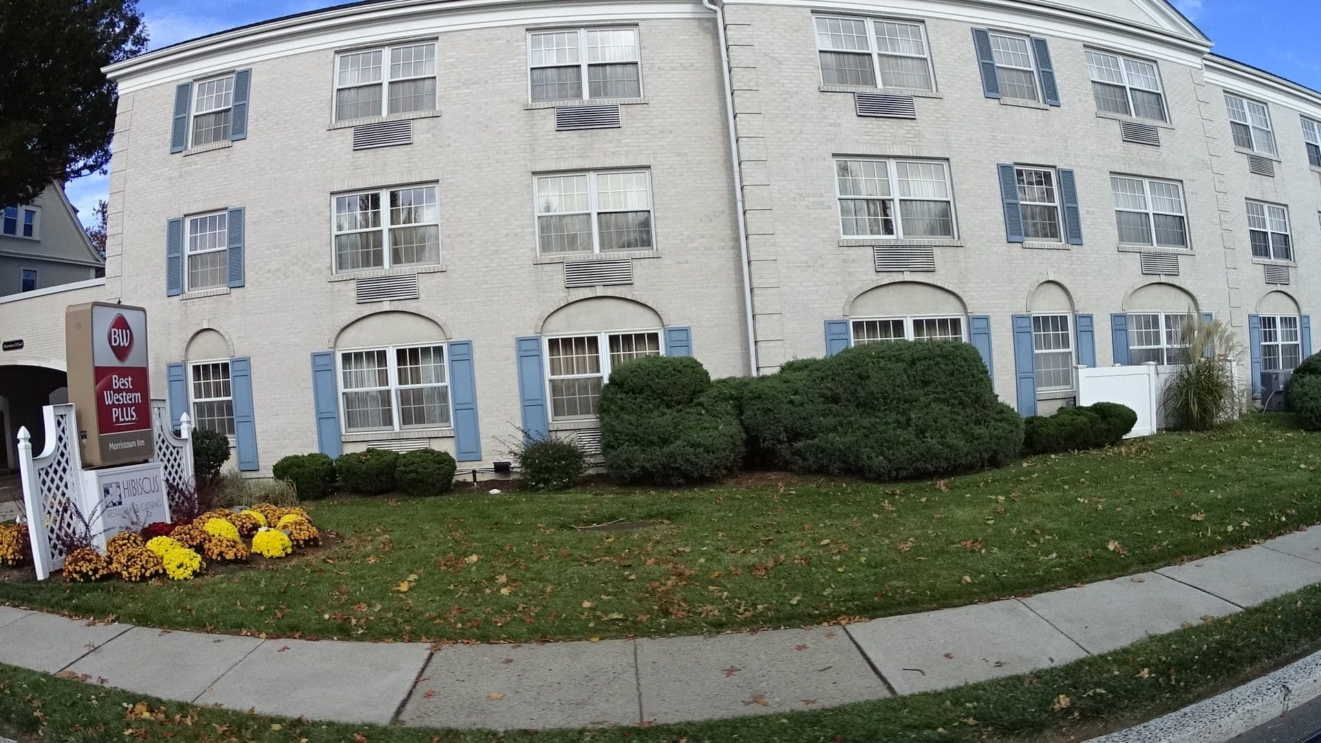 Street view near Best Western PLUS Morristown Inn, Morris Plains — © bhousel (CC BY-SA · Mapillary)