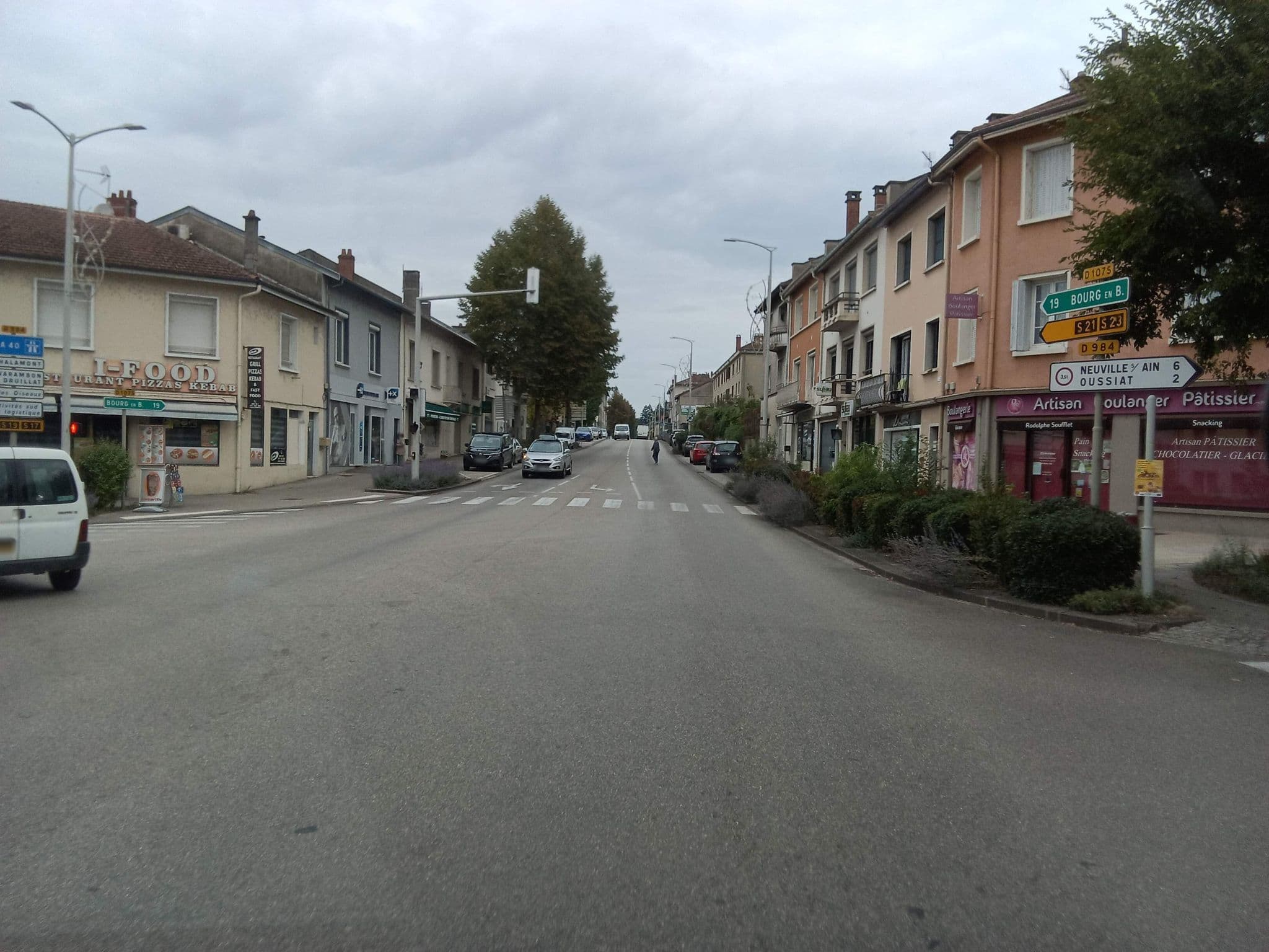 Street view near Hôtel des Alliés, Pont-d'Ain — © mprins (CC BY-SA · Mapillary)