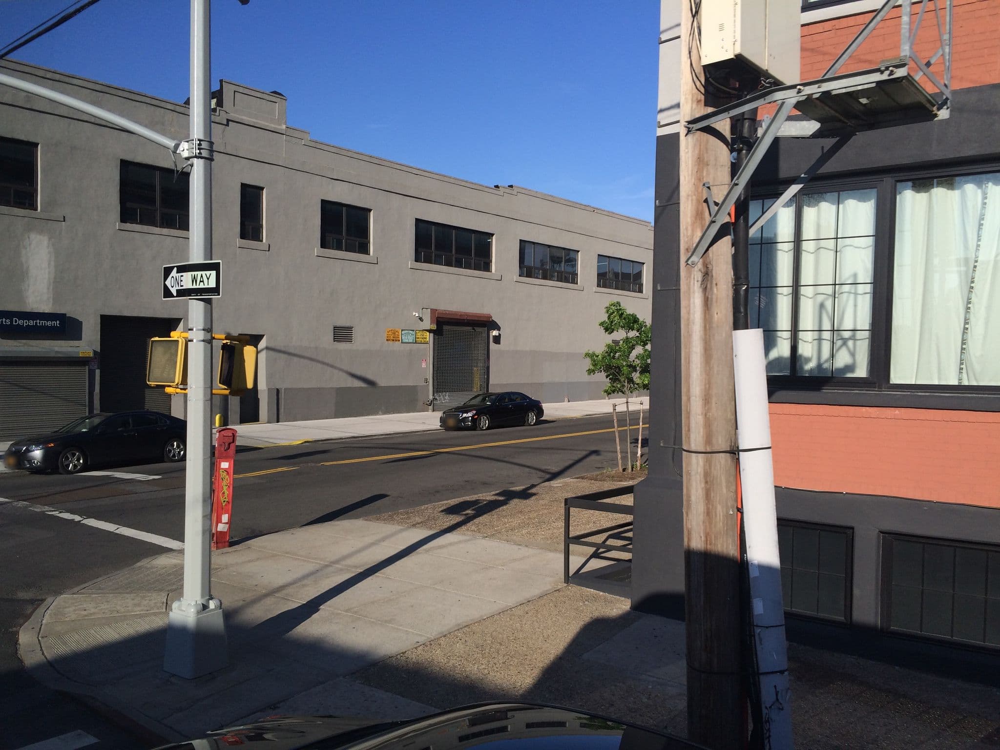 Street view near Paper Factory Hotel, Sunnyside — © cquest (CC BY-SA · Mapillary)