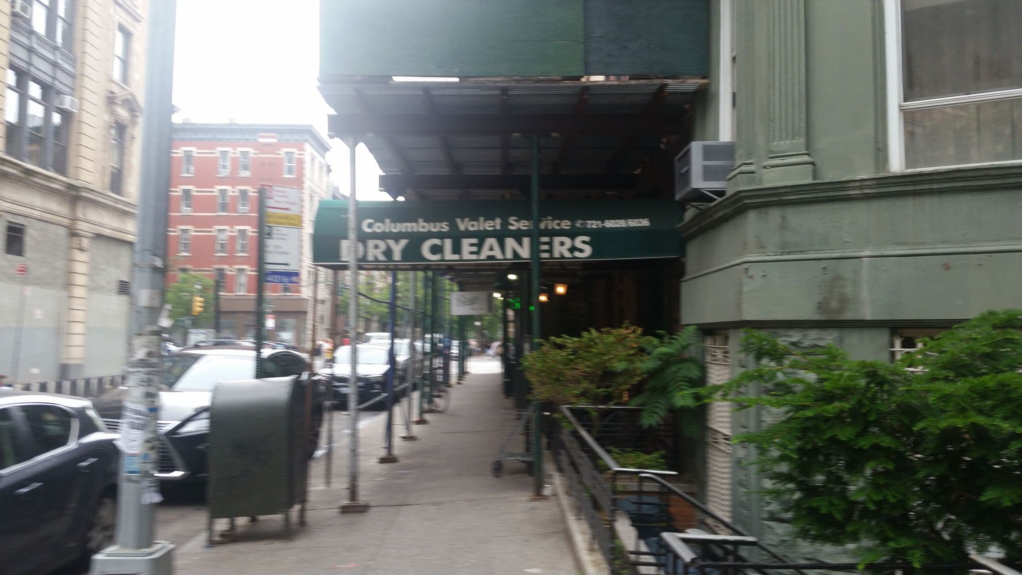 Street view near Sally’s Hideaway, Upper West Side — © skorasaurus (CC BY-SA · Mapillary)