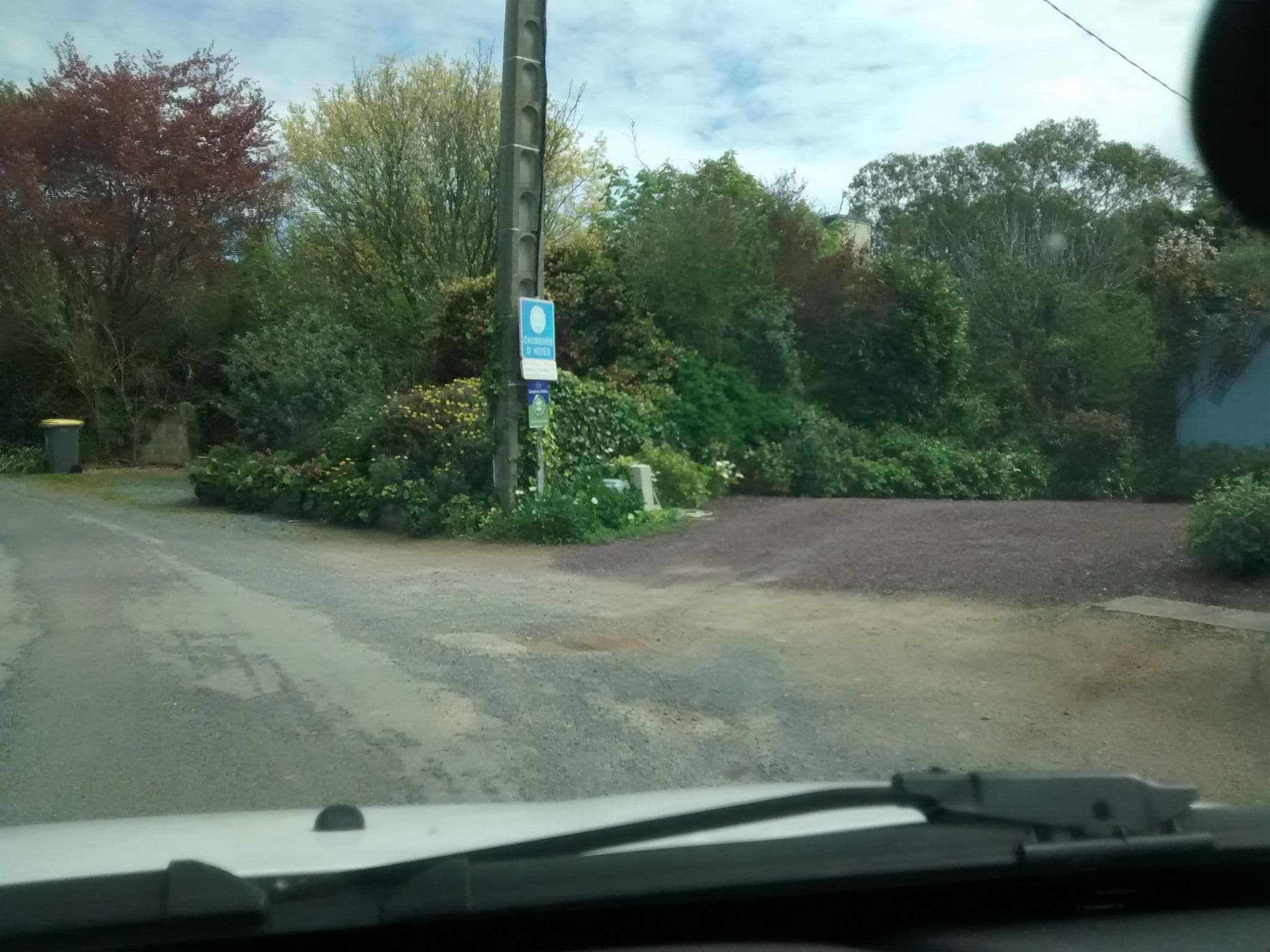 Street view near Aux Portes de Bréhat, Ploubazlanec — © mgageo (CC BY-SA · Mapillary)