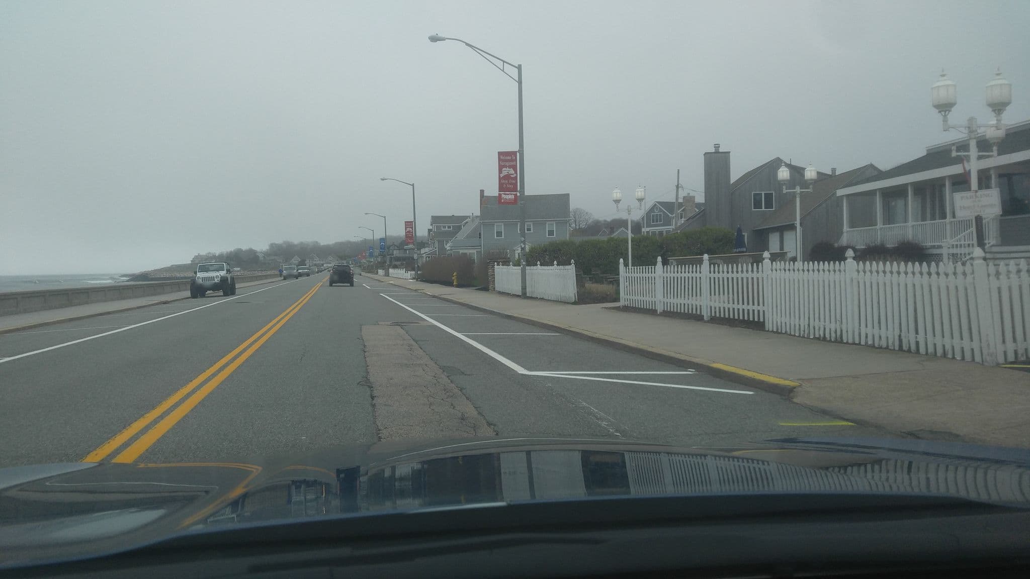 Street view near Ocean Rose Inn, Narragansett Pier — © azsr (CC BY-SA · Mapillary)