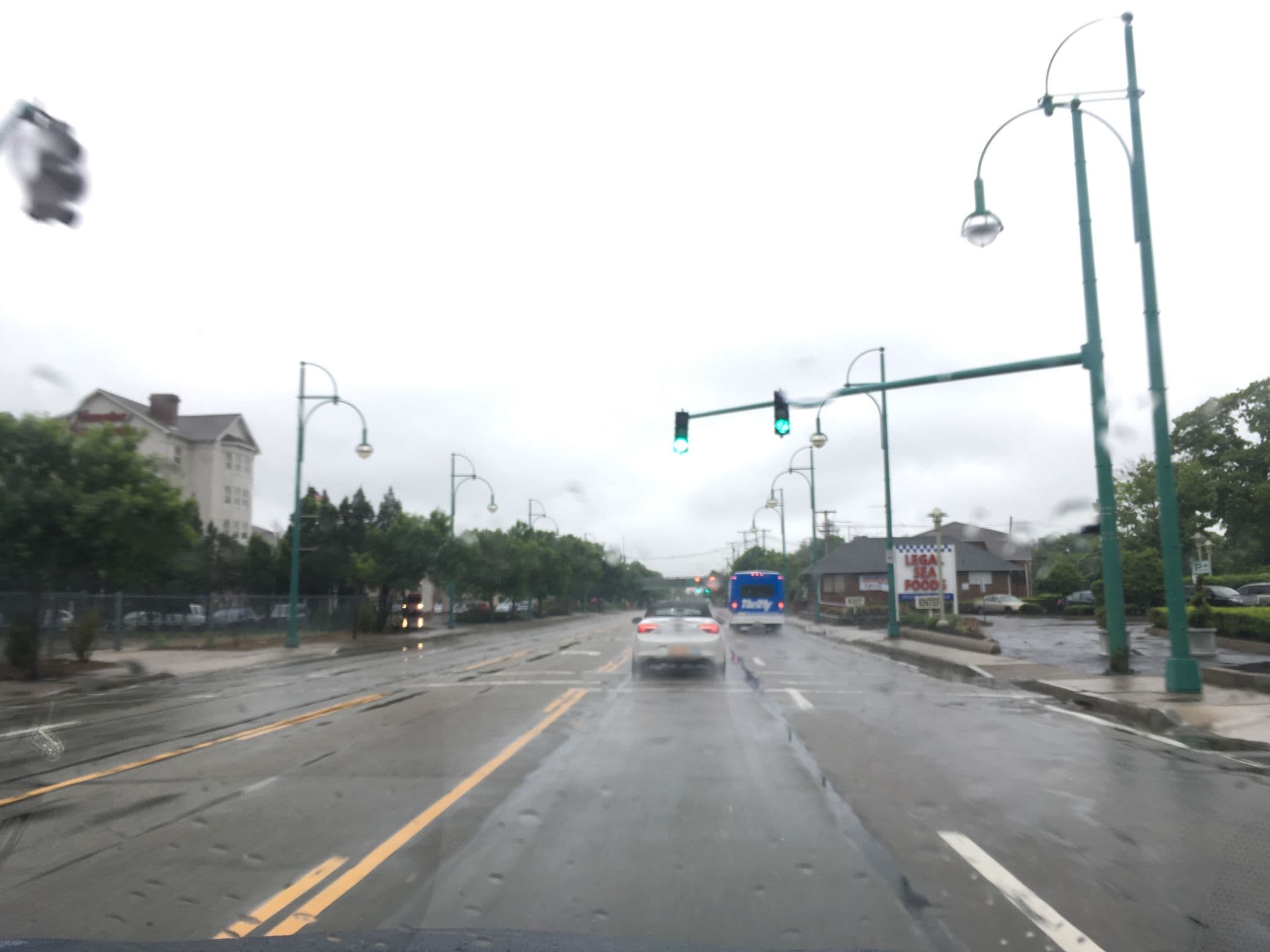 Street view near Radisson Hotel Providence Airport, Warwick — © azsr (CC BY-SA · Mapillary)