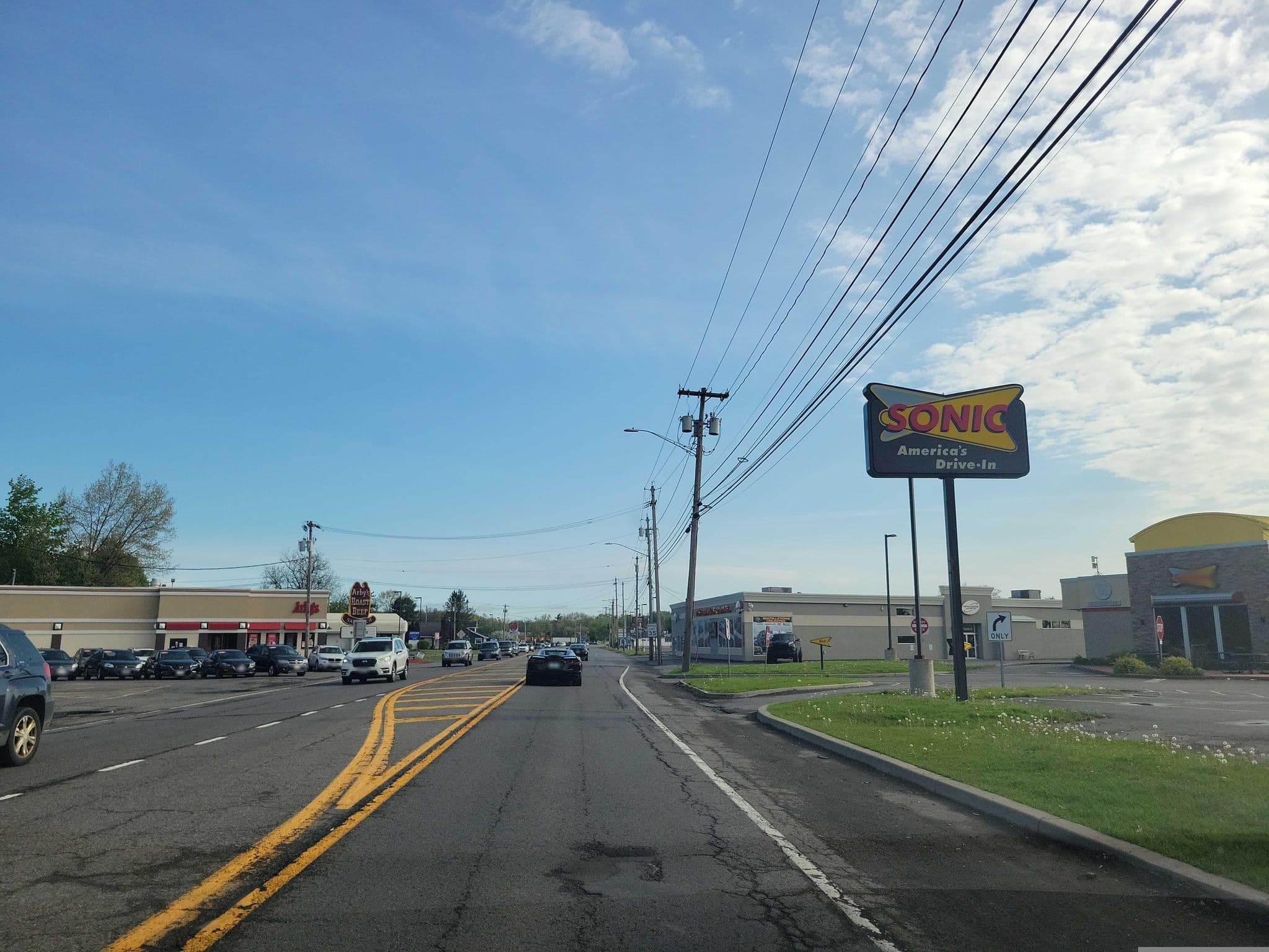 Street view near Super 8 Amsterdam, North Syracuse — © Montrose_Lyle (CC BY-SA · Mapillary)