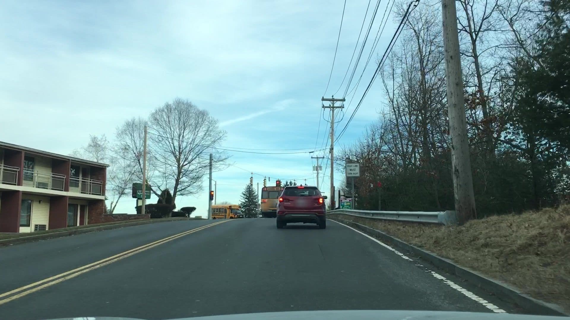 Street view near Econo Lodge, Westfield — © lvl5 (CC BY-SA · Mapillary)