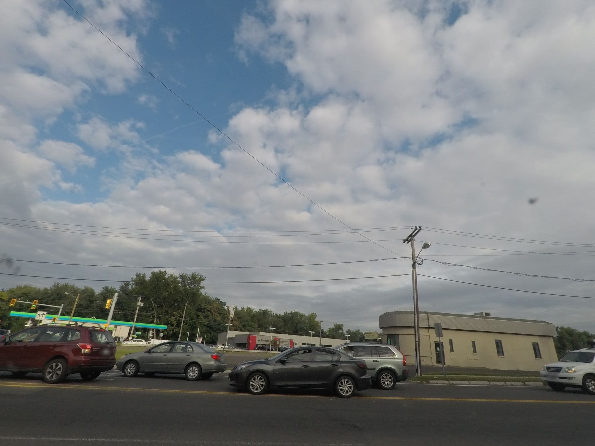 Street view near Ramada Inn, West Springfield — © nfgusedautoparts (CC BY-SA · Mapillary)