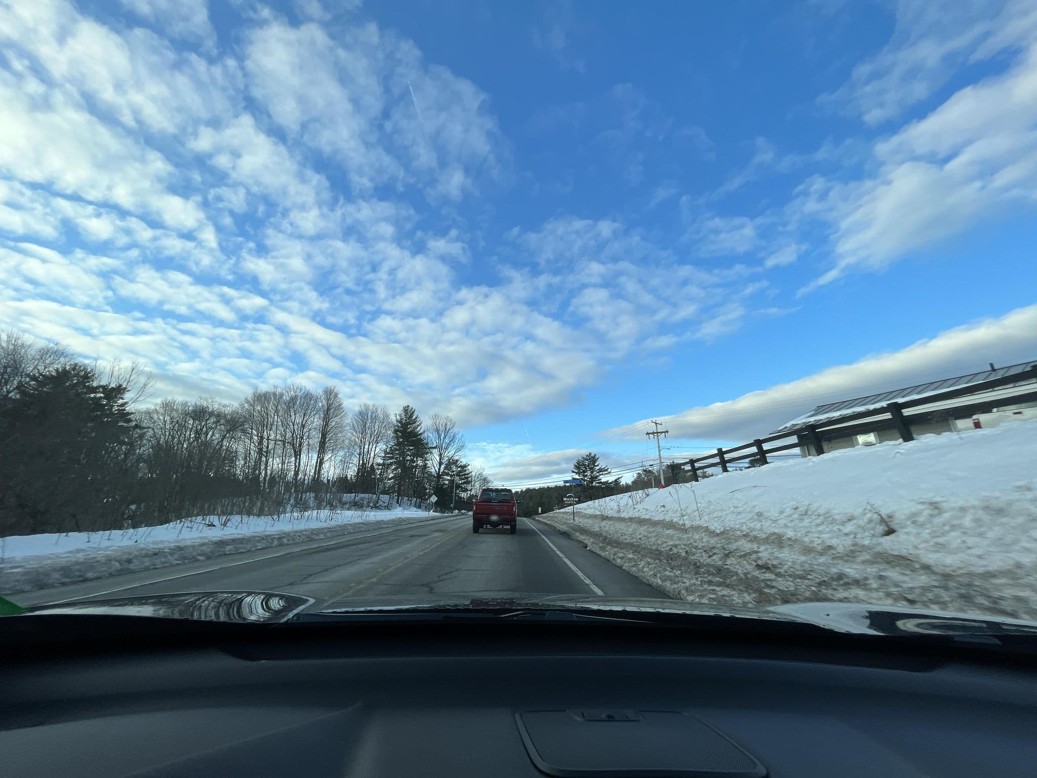 Street view near Hilltop Motel, Sunapee — © Mapiate (CC BY-SA · Mapillary)