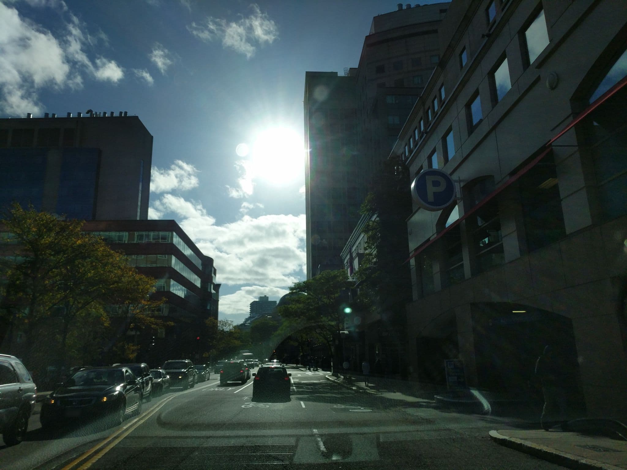 Street view near Best Western, Mission Hill — © lxmbos2 (CC BY-SA · Mapillary)