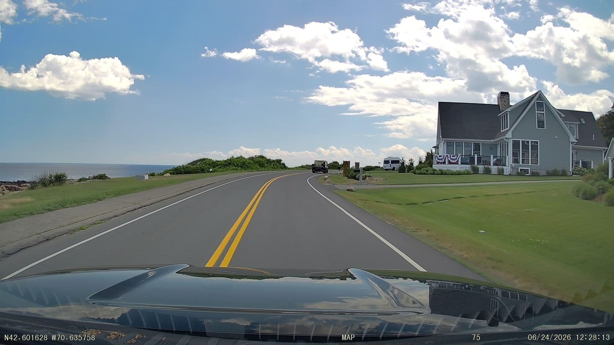 Street view near Ocean View Inn and Resort, Gloucester — © Lanka6359 (CC BY-SA · Mapillary)