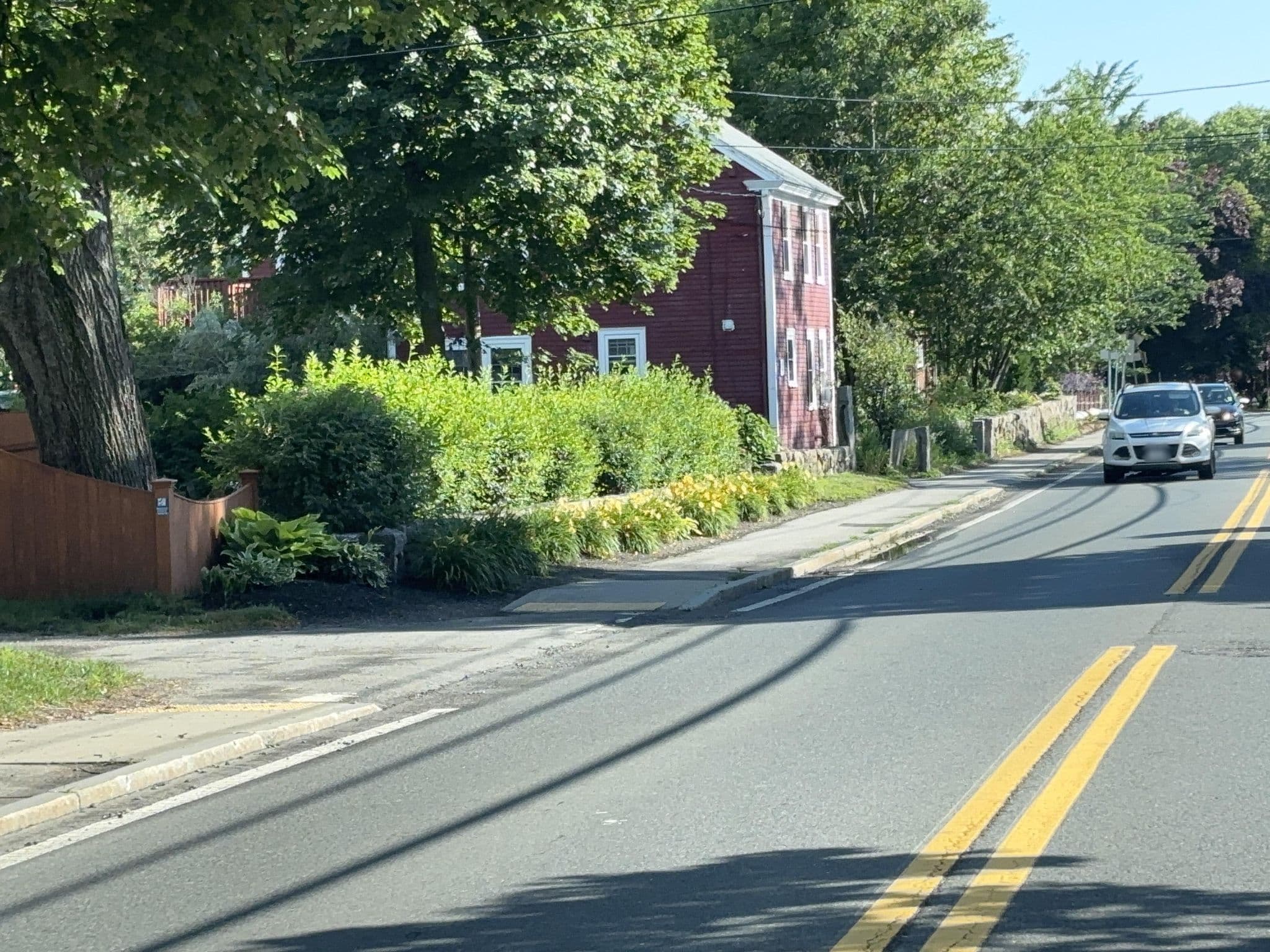 Street view near Sandy Bay Motor Inn, Gloucester — © Lanka6359 (CC BY-SA · Mapillary)