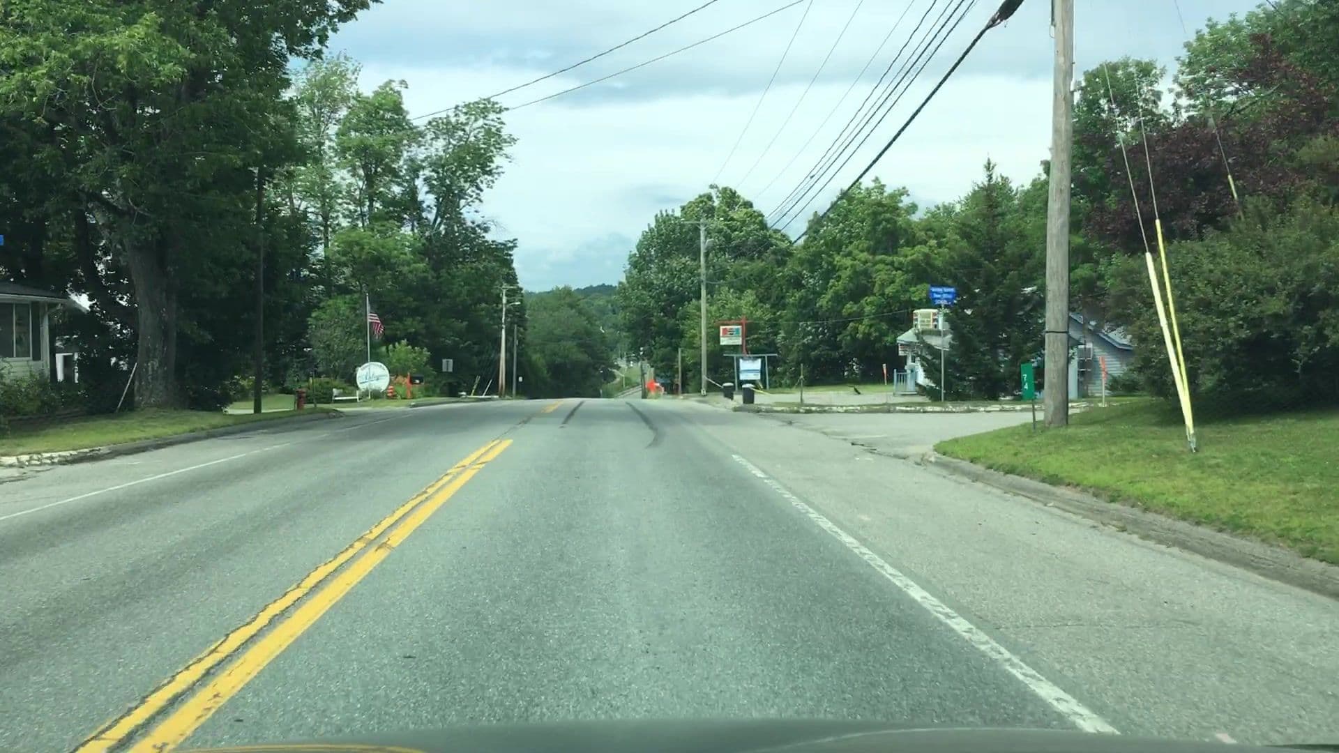 Street view near Bucksport Motor Inn, Bucksport — © lvl5 (CC BY-SA · Mapillary)