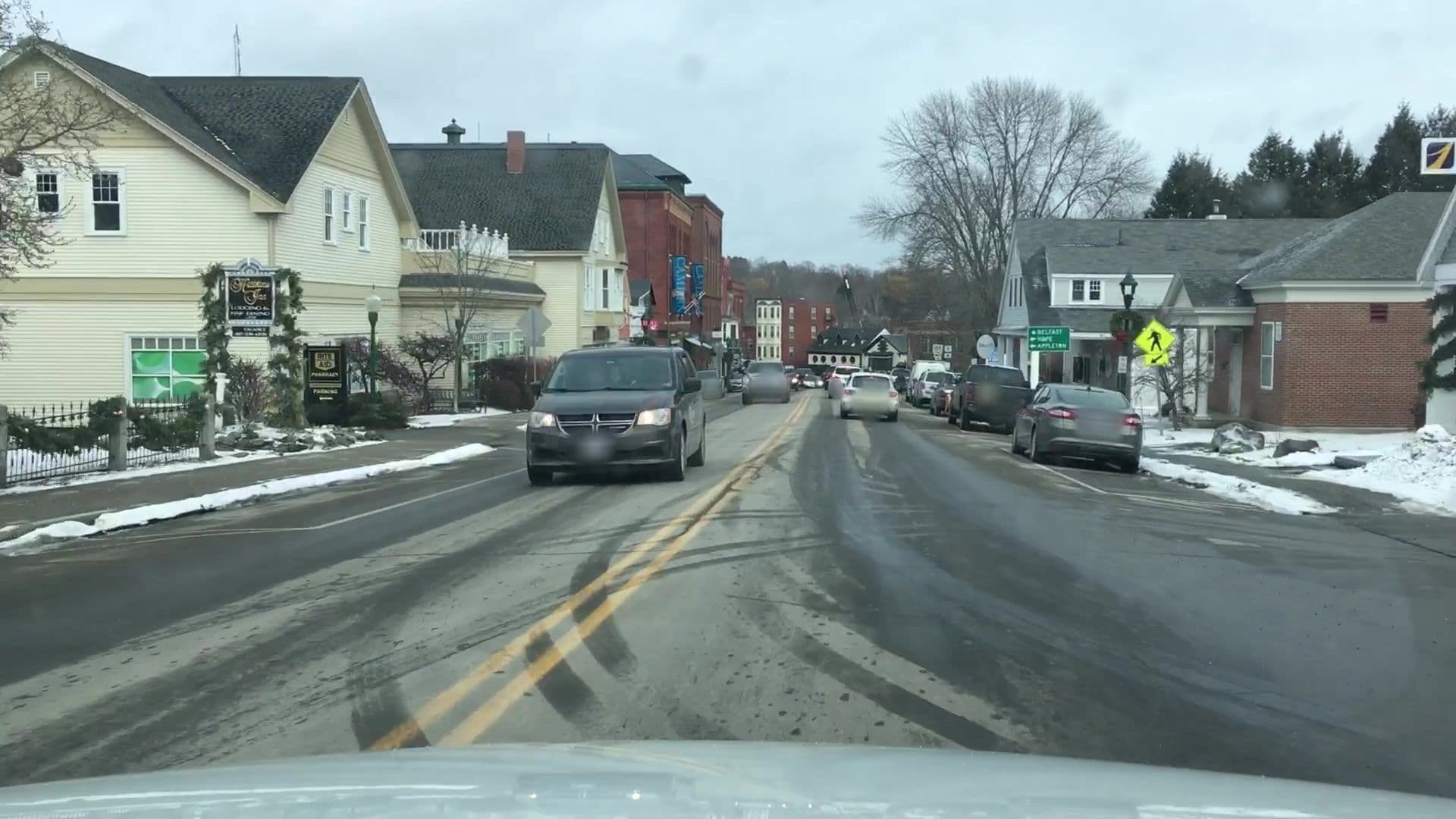 Street view near The Hartstone Inn, Lincolnville — © lvl5 (CC BY-SA · Mapillary)