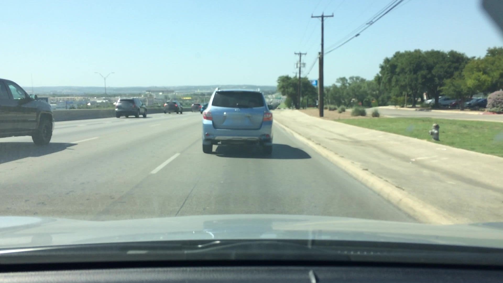 Street view near Quality Inn, Shavano Park — © lvl5 (CC BY-SA · Mapillary)