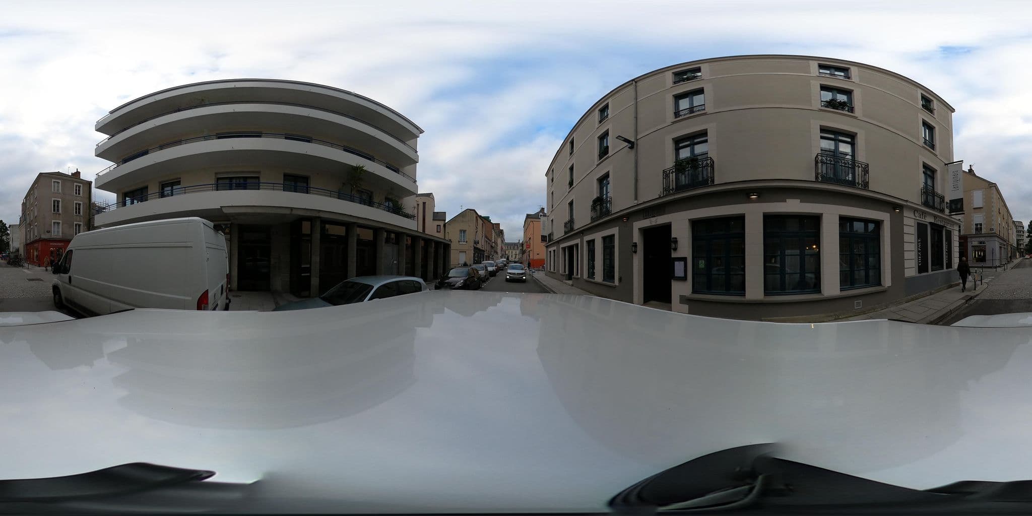 Street view near Hôtel Lanjuinais, Rennes — © Caramel (CC BY-SA · Mapillary)