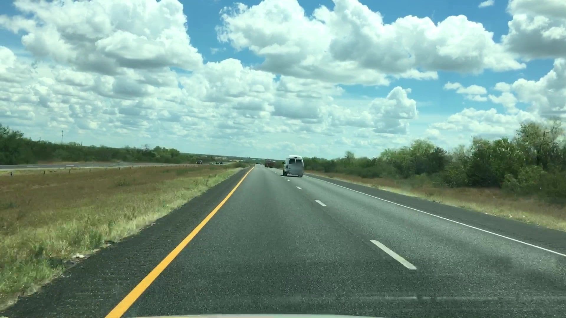 Street view near embassy suites, Jourdanton — © lvl5 (CC BY-SA · Mapillary)