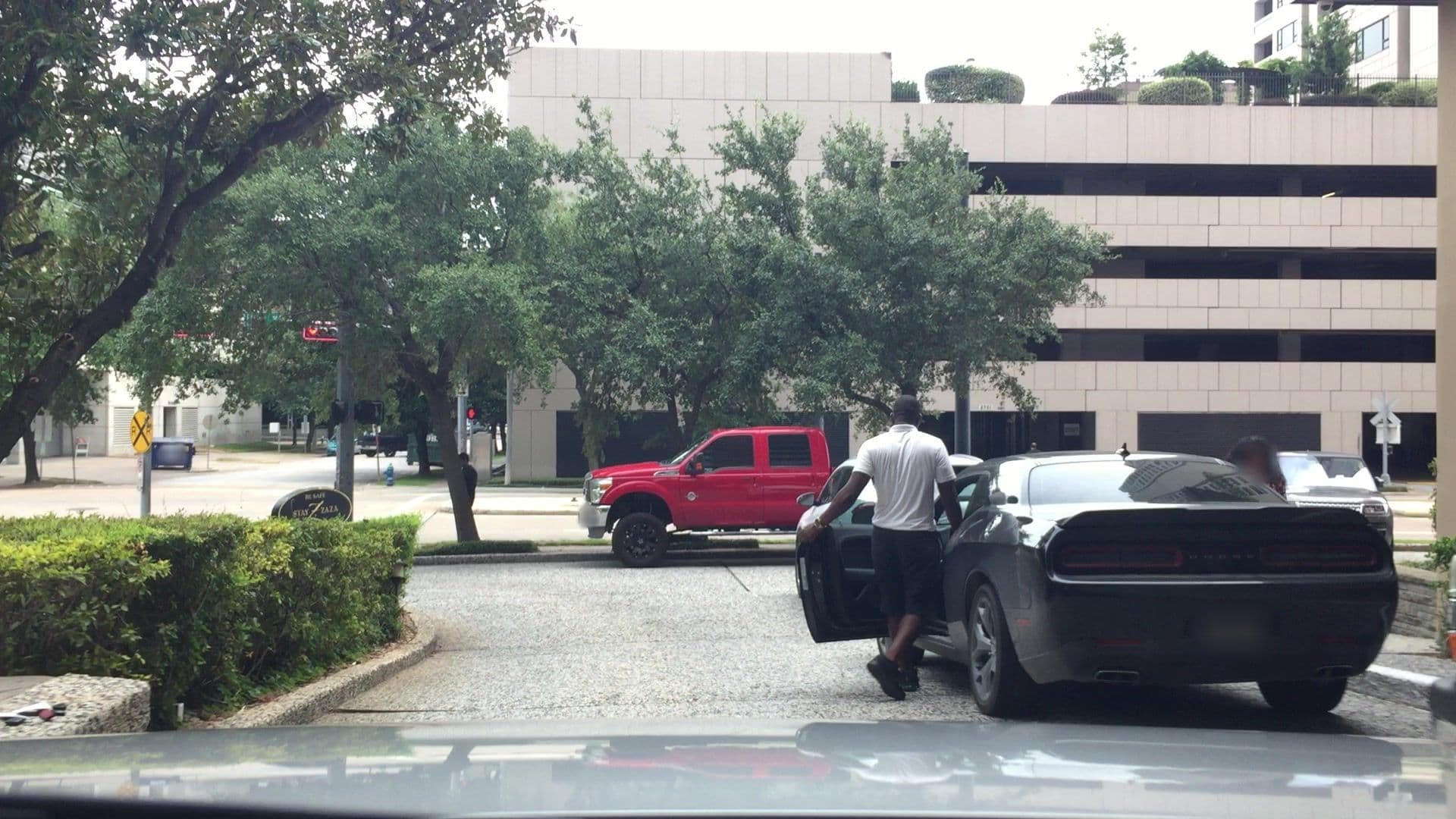Street view near ZAZA Gym, West University Place — © lvl5 (CC BY-SA · Mapillary)