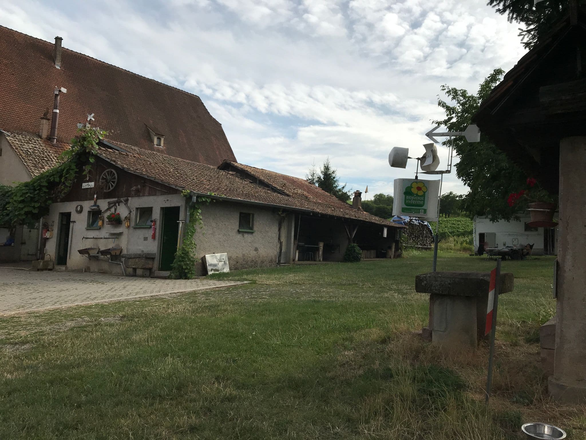 Street view near Camping Rural Tempelhof, Bergheim — © sloandyke (CC BY-SA · Mapillary)
