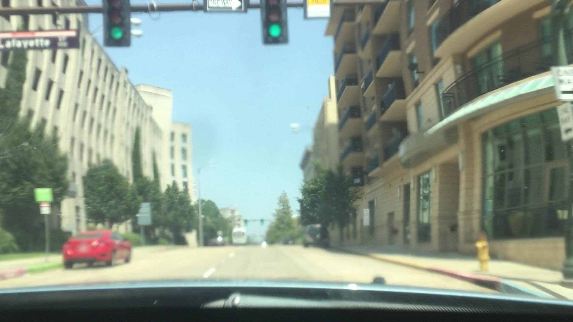 Street view near Hampton Inn & Suites, Baton Rouge — © lvl5 (CC BY-SA · Mapillary)