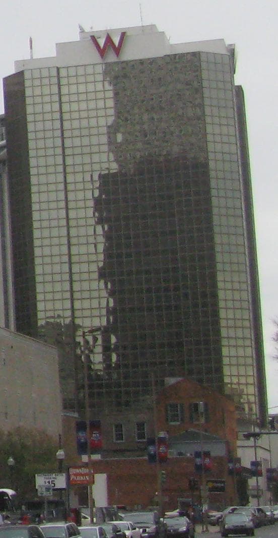 W New Orleans (via Wikimedia Commons, CC BY-SA 3.0)