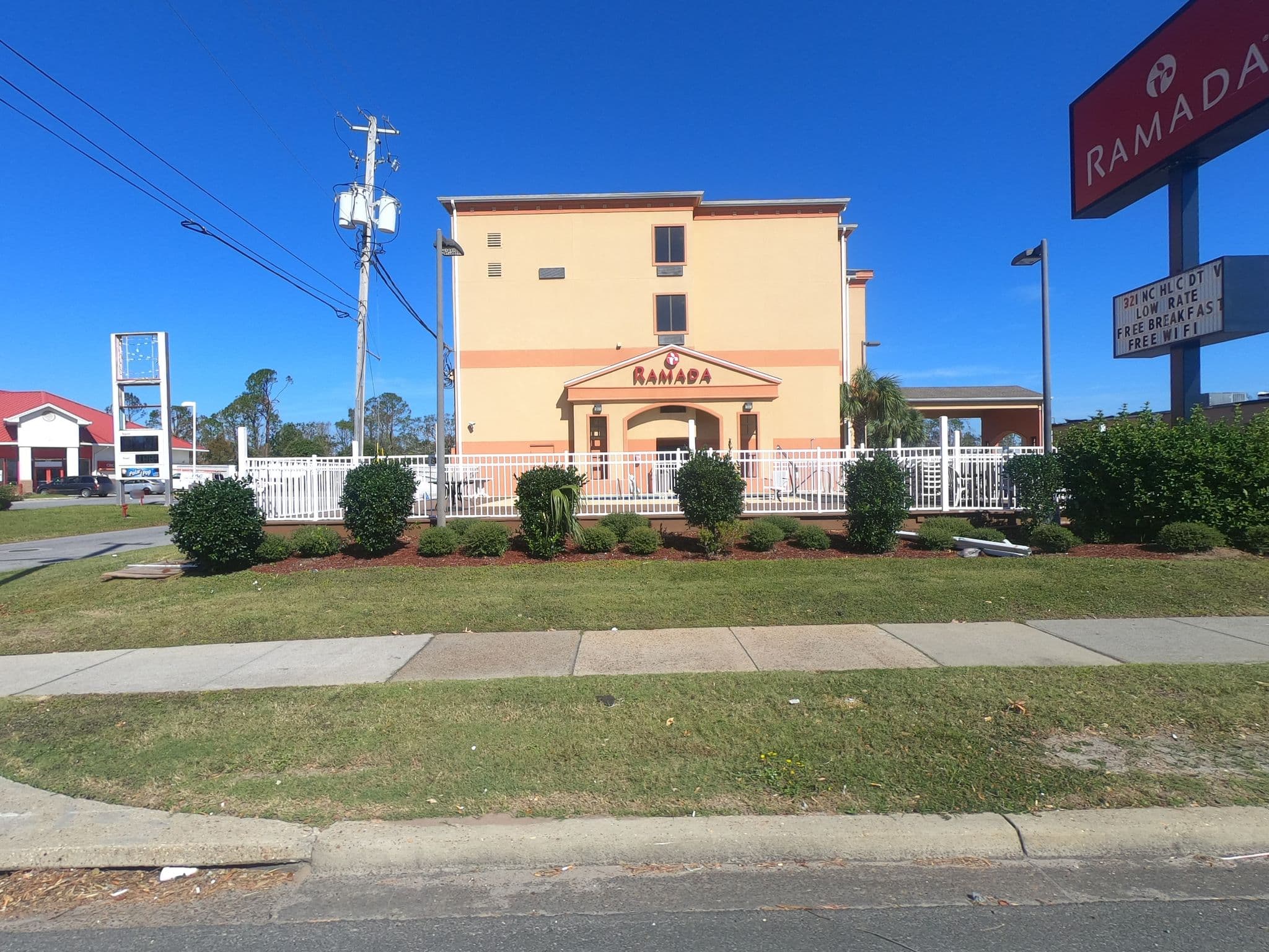 Street view near Ramada by Wyndham Panama City, Pretty Bayou — © rcimagery (CC BY-SA · Mapillary)