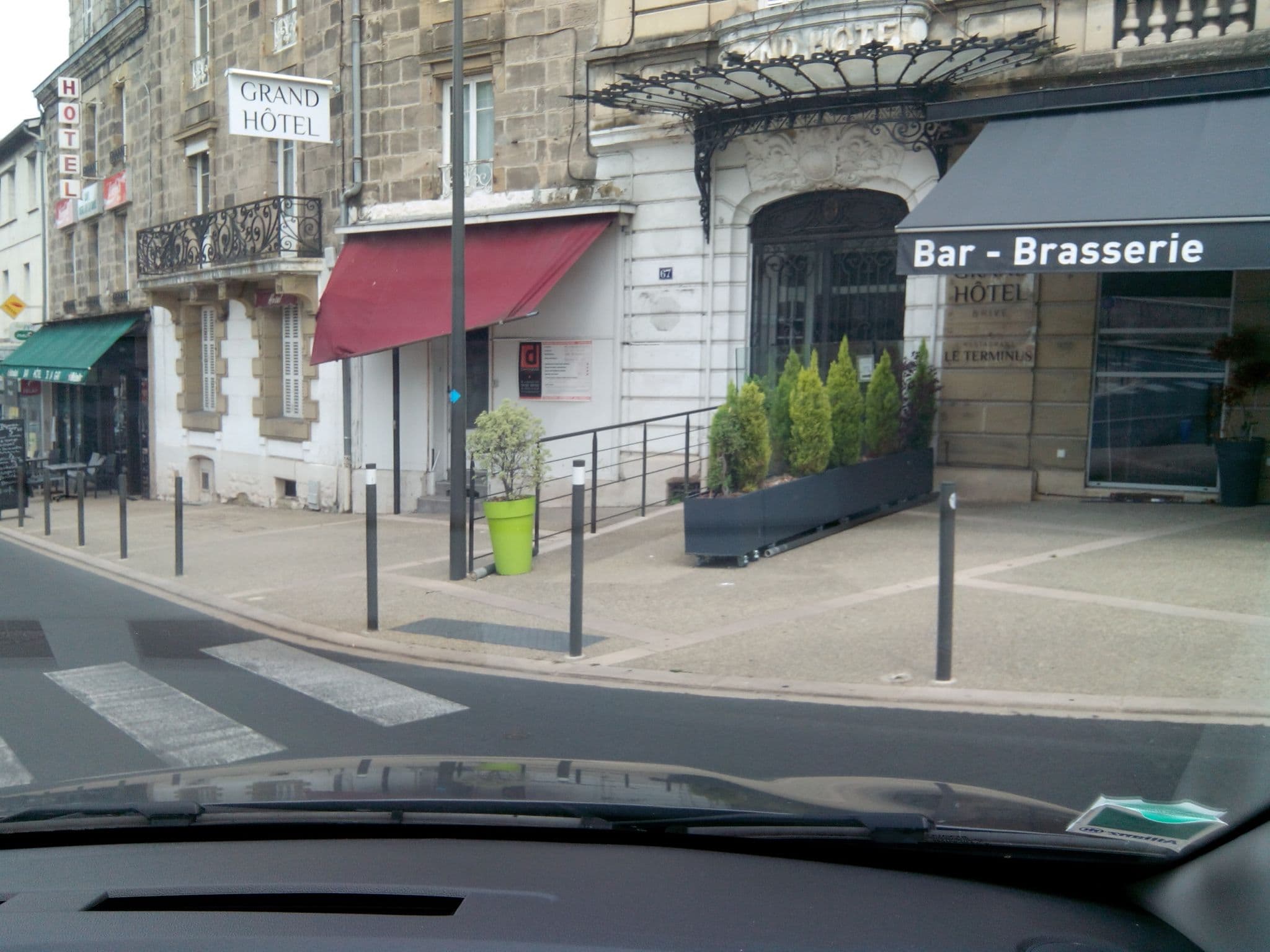 Street view near Grand Hôtel Brive, Brive-la-Gaillarde — © alainproviste (CC BY-SA · Mapillary)