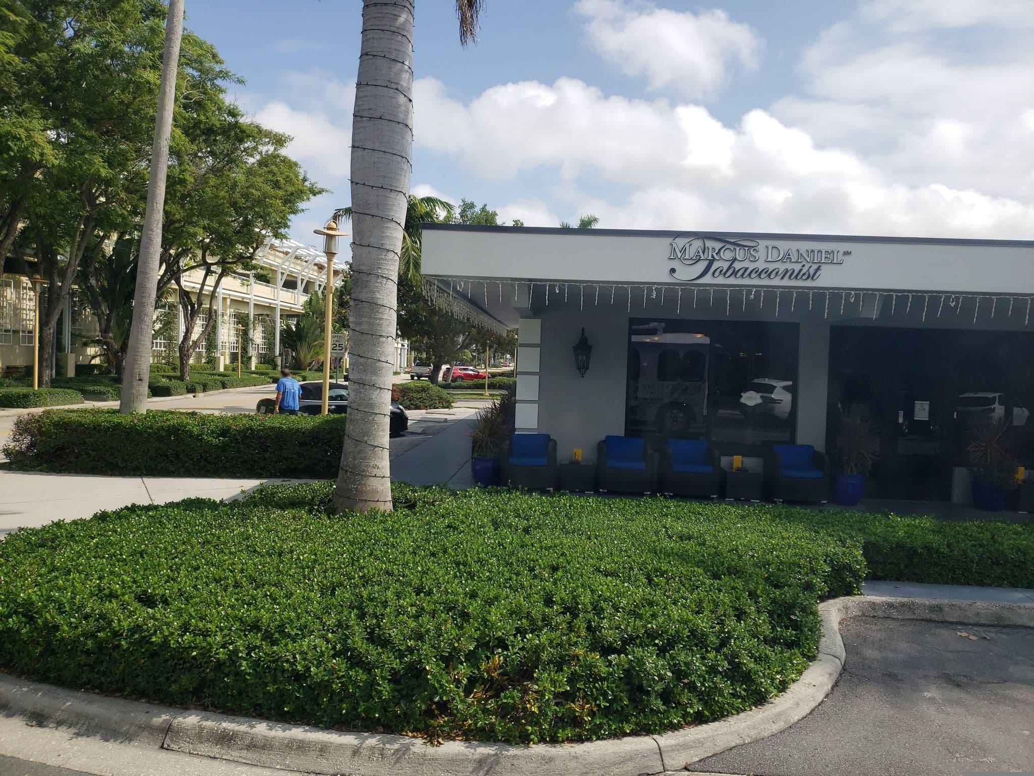 Street view near Luxury Rentals, Naples — © mapfool (CC BY-SA · Mapillary)