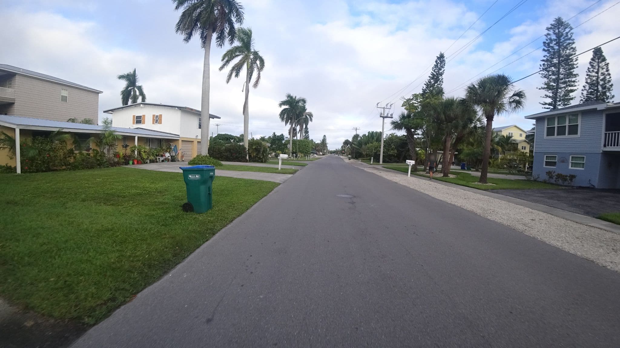 Street view near Sand Palace, Holmes Beach — © jpace (CC BY-SA · Mapillary)