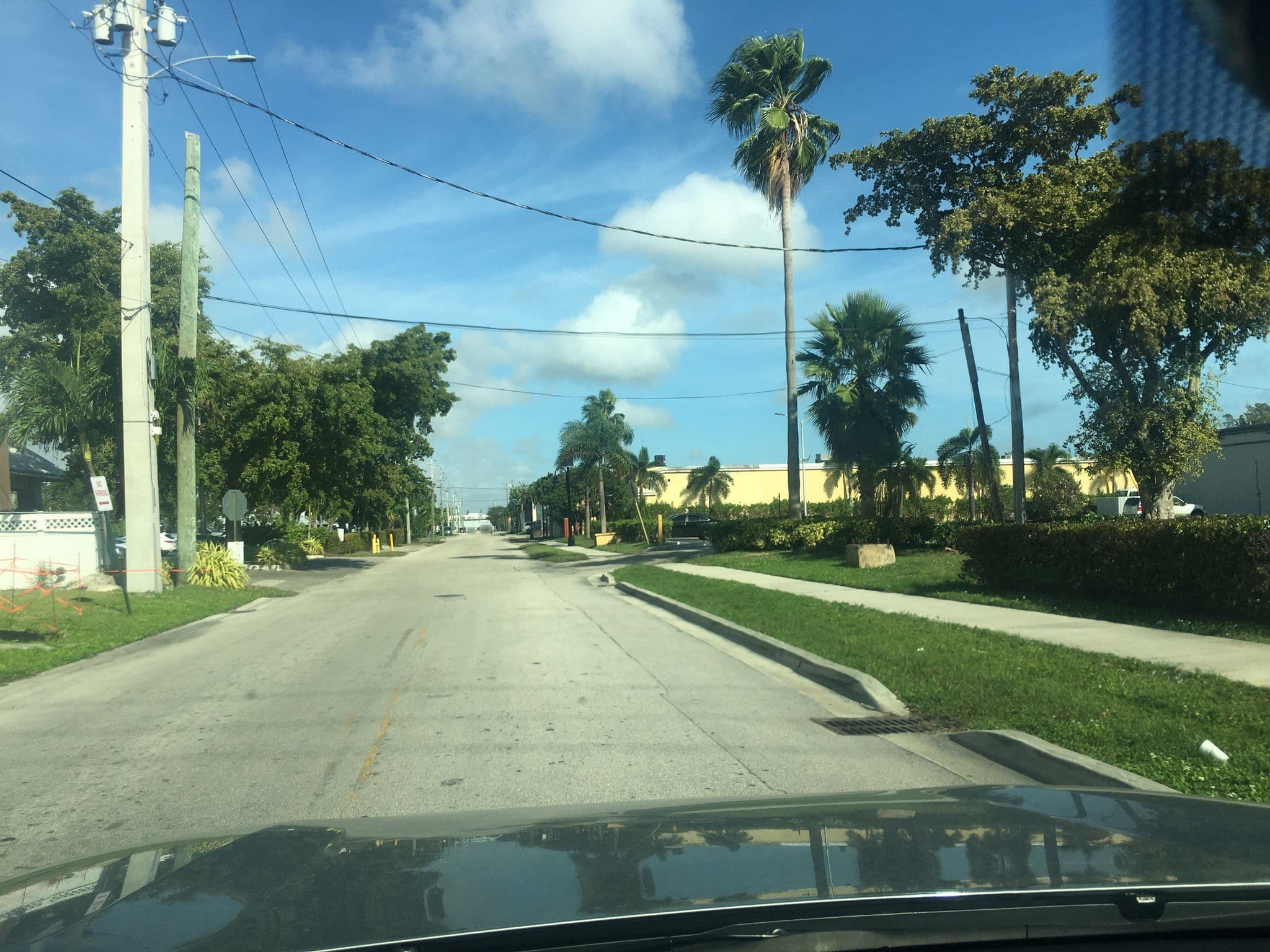 Street view near (7) Line South, Pembroke Park — © lacolina (CC BY-SA · Mapillary)