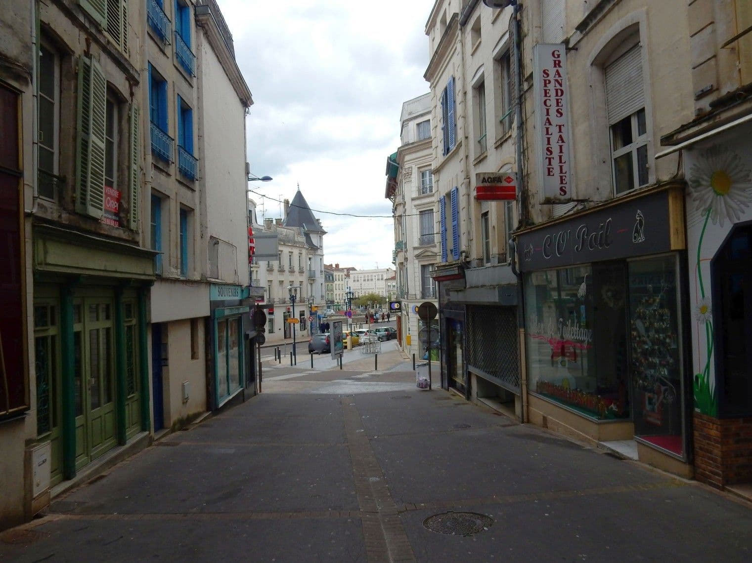 Street view near Hôtel de Montaulbain, Verdun — © sarant (CC BY-SA · Mapillary)