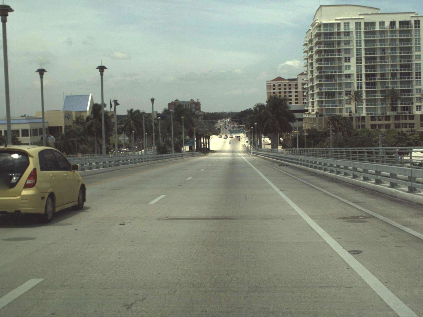 Street view near fake miami, Fort Lauderdale — © fdot_vl (CC BY-SA · Mapillary)