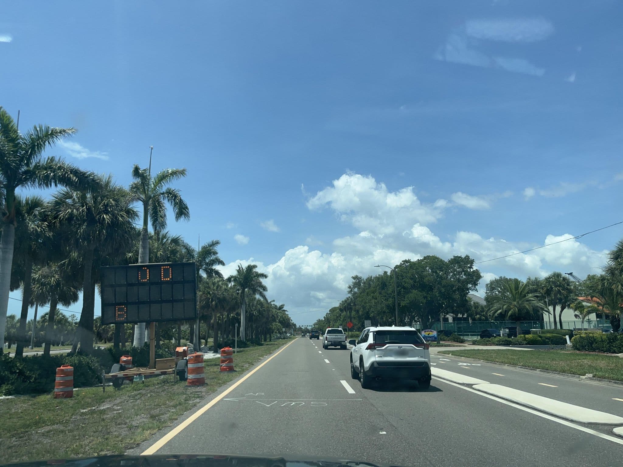 Street view near Rondot Condot, Tierra Verde — © DriveWithHoang (CC BY-SA · Mapillary)