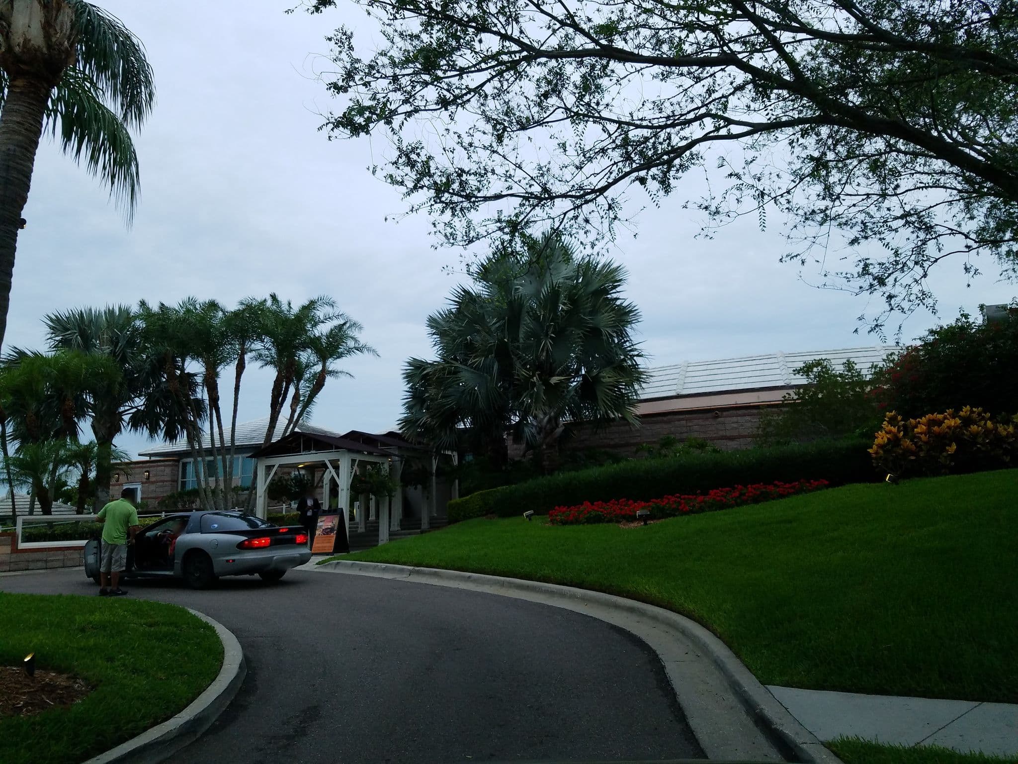 Street view near Grand Hyatt Tampa Bay, Town 'n' Country — © jackdripper (CC BY-SA · Mapillary)