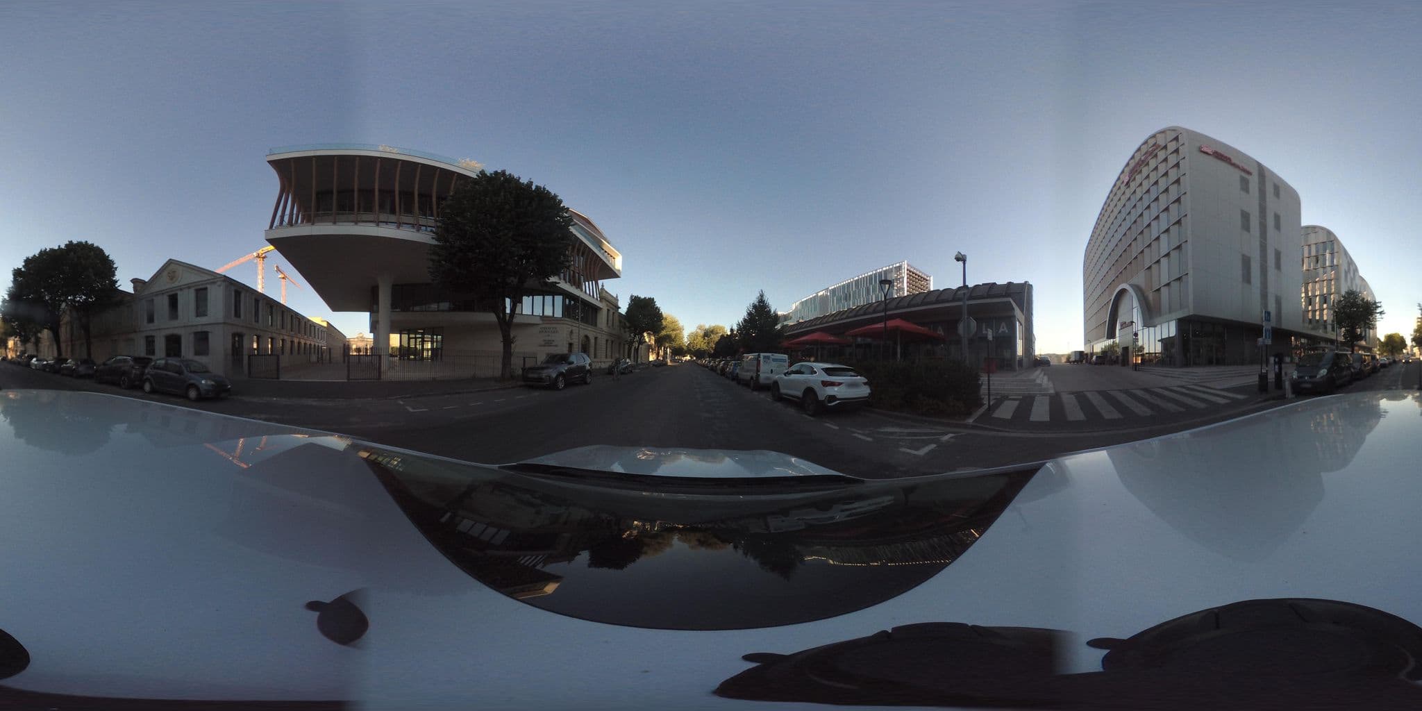 Street view near Hilton Garden Inn Bordeaux Centre, Floirac — © pieroman (CC BY-SA · Mapillary)
