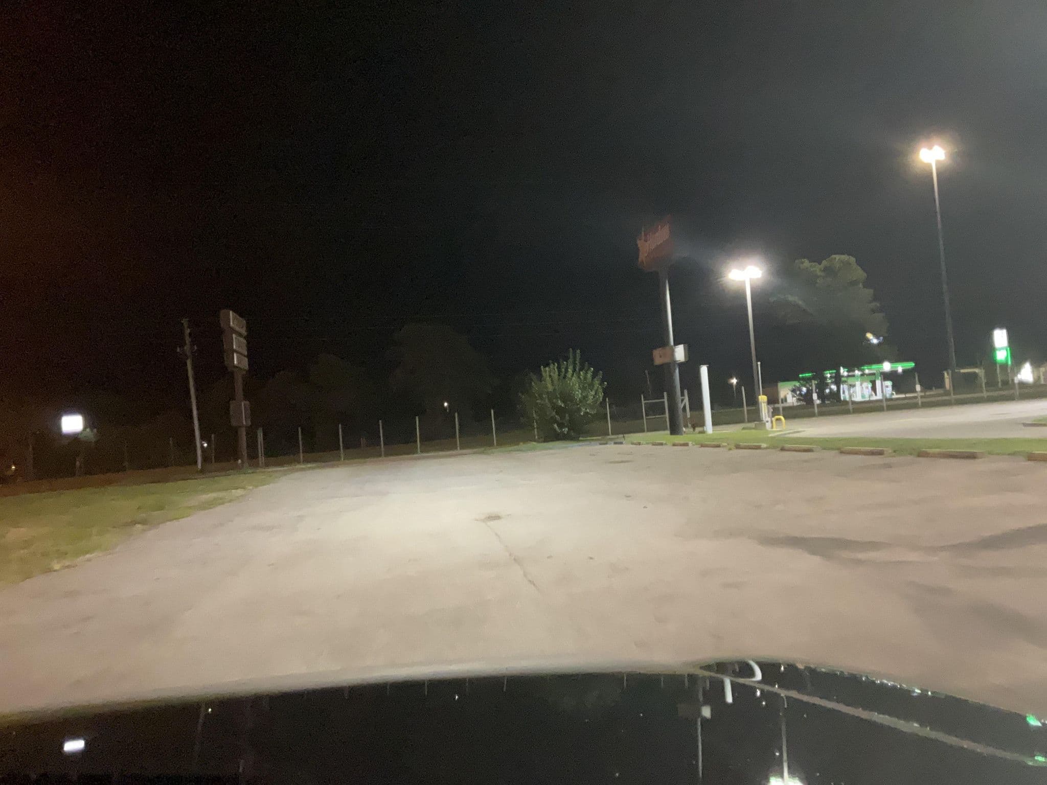 Street view near Super 8 Motel, Tallahassee — © cubanoboi (CC BY-SA · Mapillary)