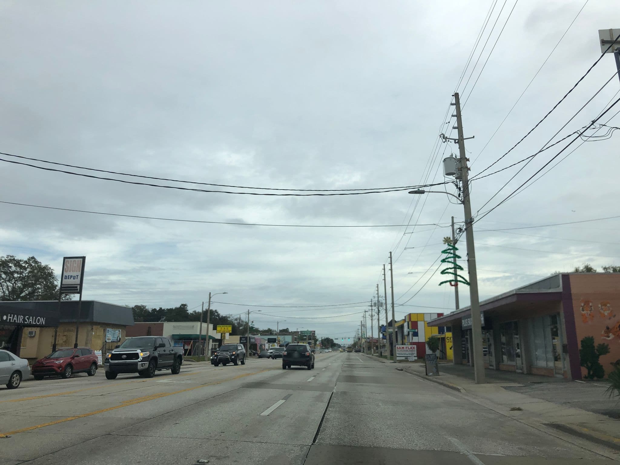 Street view near Colonial Suites, Orlando — © esmoley (CC BY-SA · Mapillary)