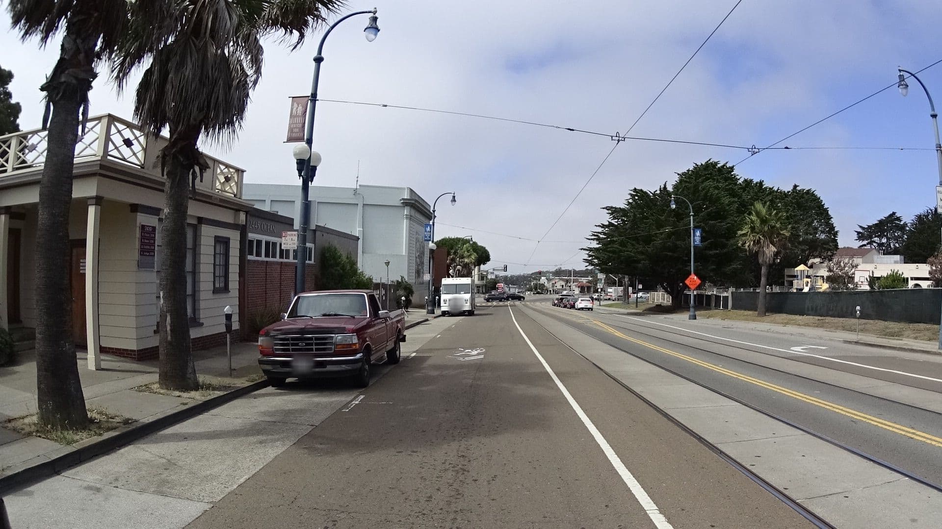 Street view near INNsight, Parkside — © bhousel (CC BY-SA · Mapillary)