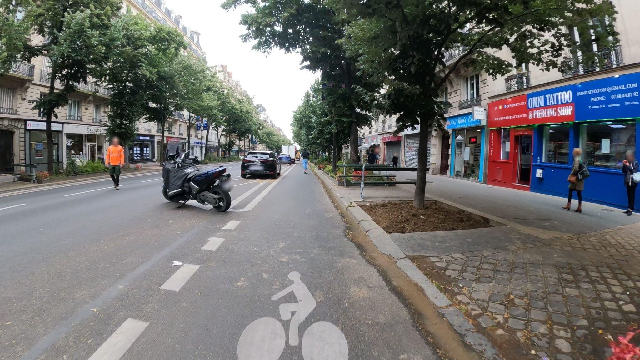 Street view near Delphine appartment, Saint-Ambroise — © Nzau (CC BY-SA · Mapillary)