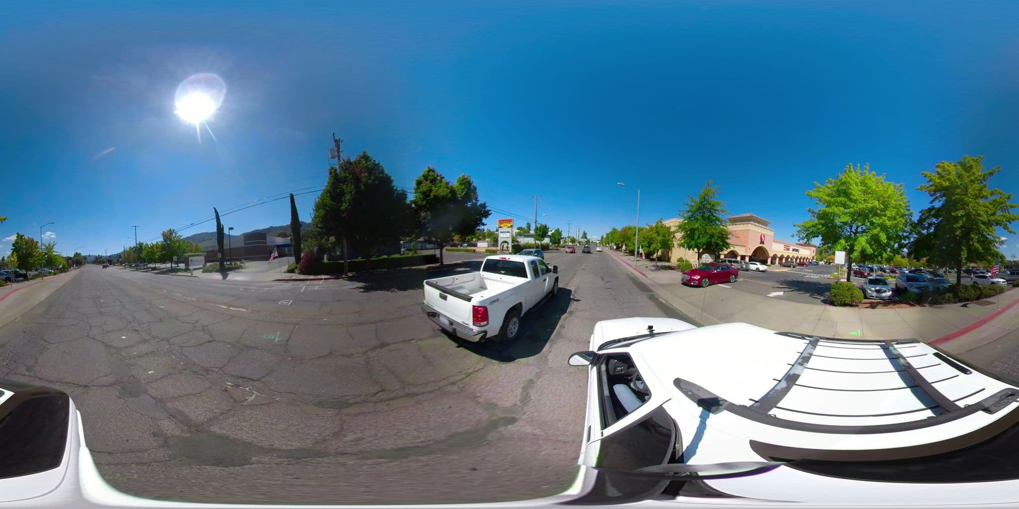Street view near Sunrise Inn Ukiah, Ukiah — © networklanman (CC BY-SA · Mapillary)